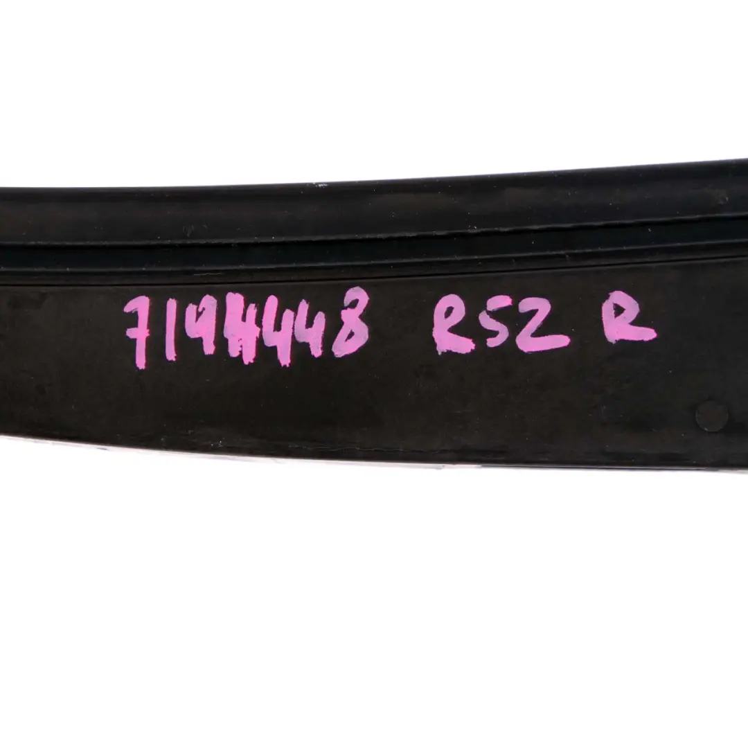 Junta Trasera Derecha Techo Plegable para Mini Cooper R52 Cabrio con número de pieza 7194448 Mini Cooper R52 Cabrio Junta Trasera Derecha Techo Plegable - SKU 7194448 - Número de pieza 7194448