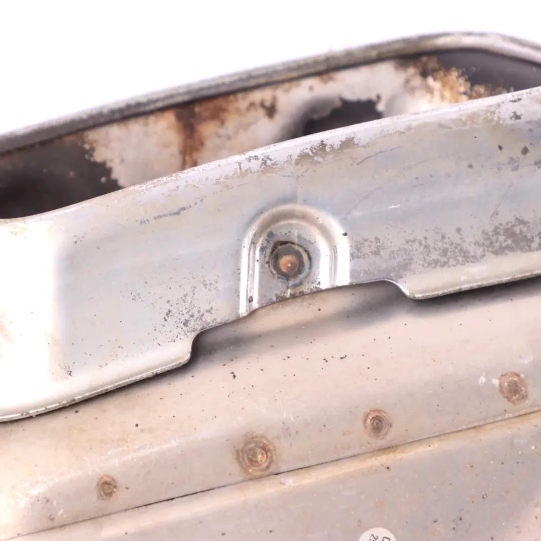 Exhaust Pipe Tail Tip Set Left Right N/O/S 7195302 to BMW F01 F02 with Part number 7195301 BMW F01 F02 Exhaust Pipe Tail Tip Set Left Right N/O/S 7195302 - SKU 7195301-1 - Part number 7195301