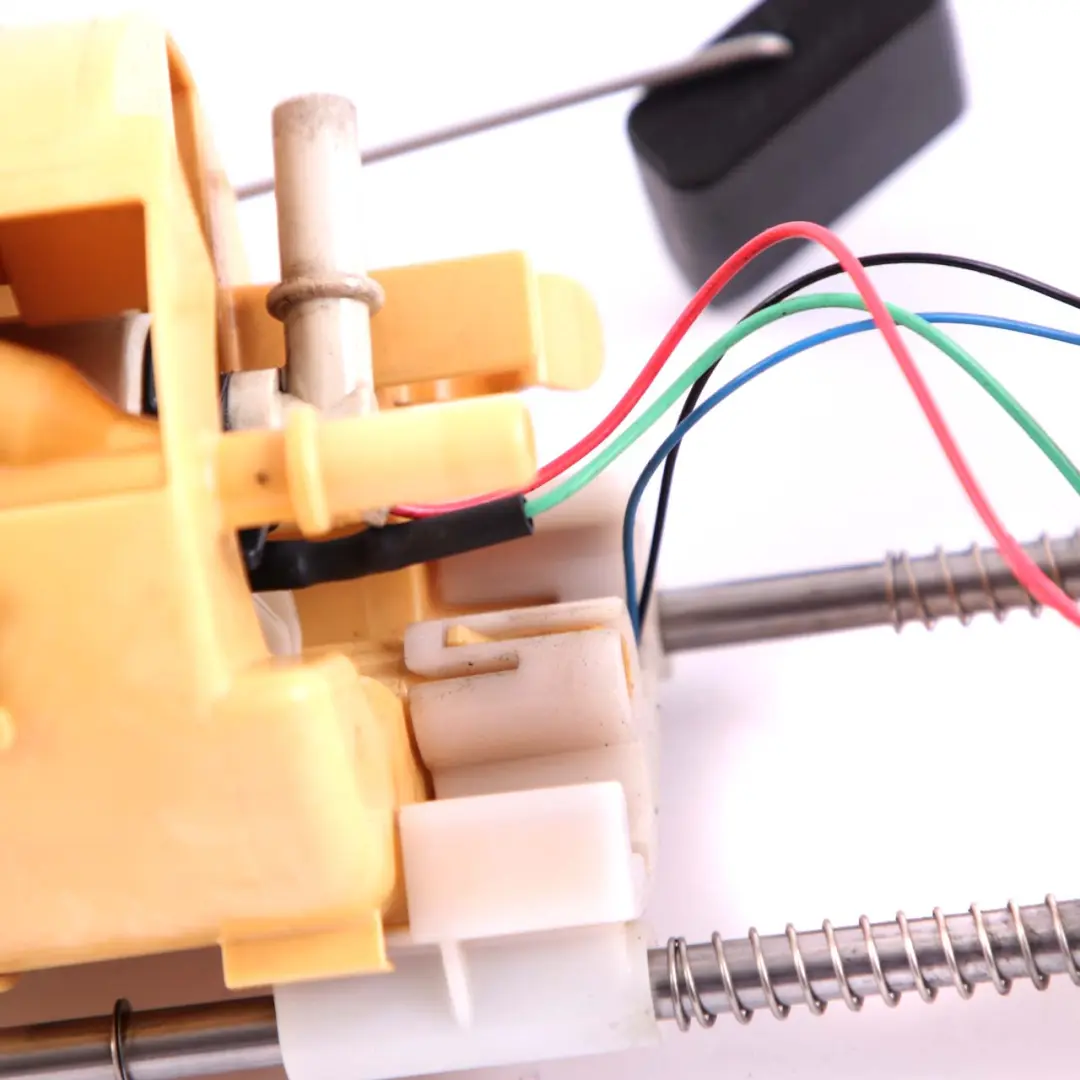 Rechts Kraftstofftankpumpe Fördereinheit Diesel 7164315 für BMW X5 E70 F15 mit Teilenummer 7195471 BMW X5 E70 F15 Rechts Kraftstofftankpumpe Fördereinheit Diesel 7164315 - SKU 7195471 - Teilenummer 7195471