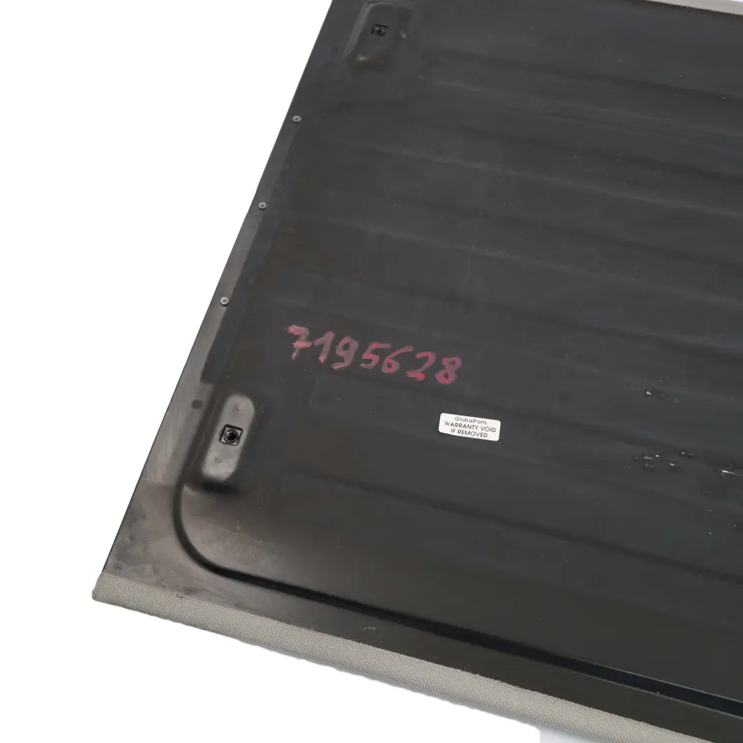 Schiebehebedach Schiebehimmel Abdeckung Himmelgrau Grau für BMW 5 er E60 mit Teilenummer 7195628 BMW 5 er E60 Schiebehebedach Schiebehimmel Abdeckung Himmelgrau Grau - SKU 7195628 - Teilenummer 7195628