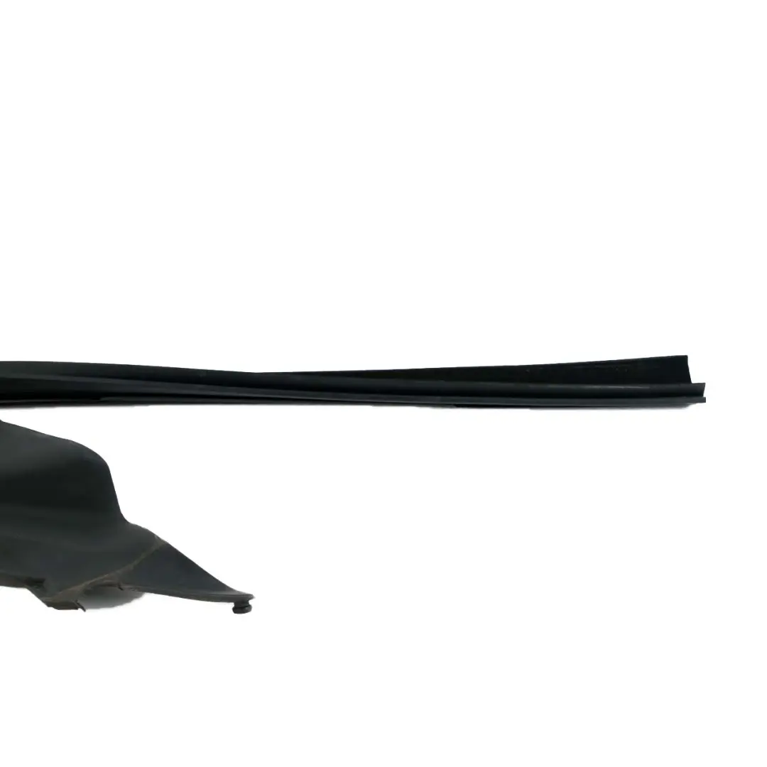 Guarnizione Triangolo Specchio Esterno Anteriore Destro per BMW 5 F07 GT con numero di parte 7196334 BMW 5 F07 GT Guarnizione Triangolo Specchio Esterno Anteriore Destro - SKU 7196334 - Numero di parte 7196334