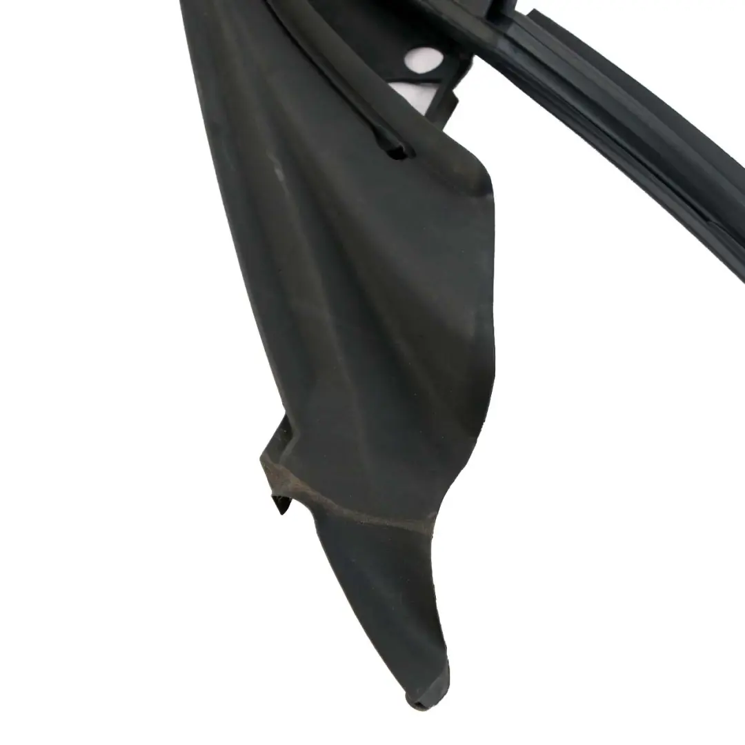 Guarnizione Triangolo Specchio Esterno Anteriore Destro per BMW 5 F07 GT con numero di parte 7196334 BMW 5 F07 GT Guarnizione Triangolo Specchio Esterno Anteriore Destro - SKU 7196334 - Numero di parte 7196334