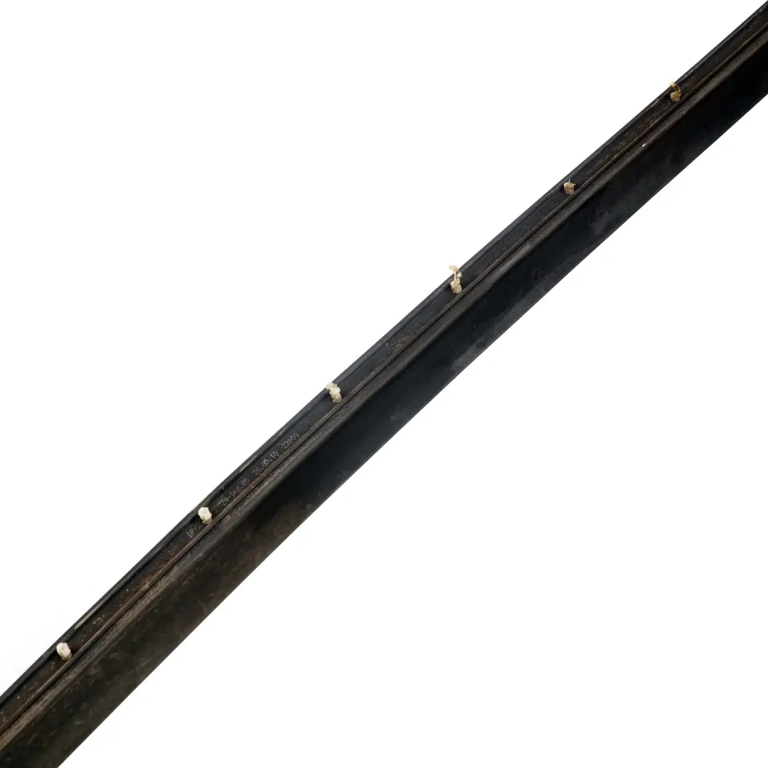 Door Gasket Front Joint Seal Strip Black Right O/S to BMW F07 GT with Part number 7196348 BMW F07 GT Door Gasket Front Joint Seal Strip Black Right O/S - SKU 7196348 - Part number 7196348