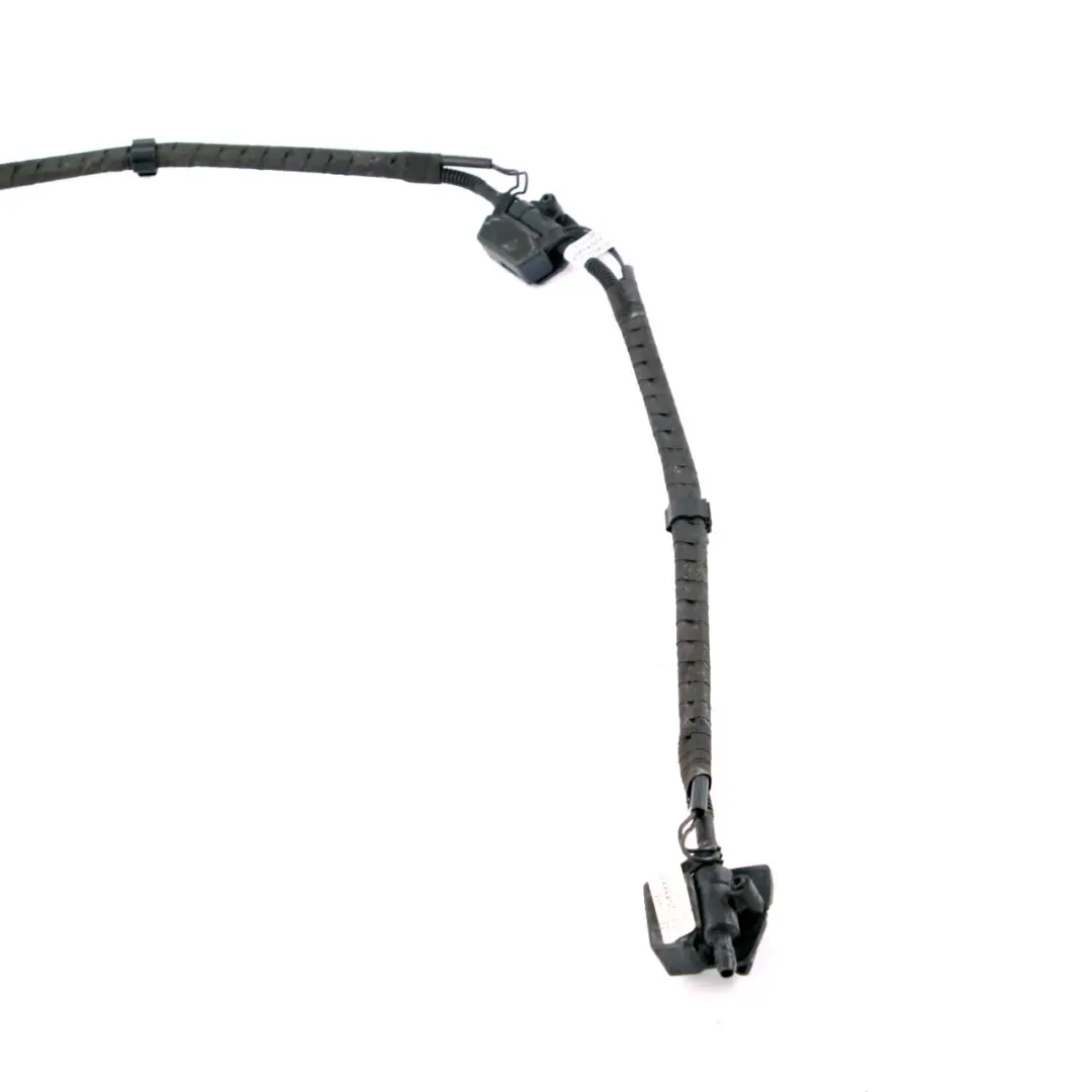 Windshield Cleaning Washing Hose Pipe Nozzles Set to BMW 5 Series F07 GT with Part number 7196950 BMW 5 Series F07 GT Windshield Cleaning Washing Hose Pipe Nozzles Set - SKU 7196950 - Part number 7196950