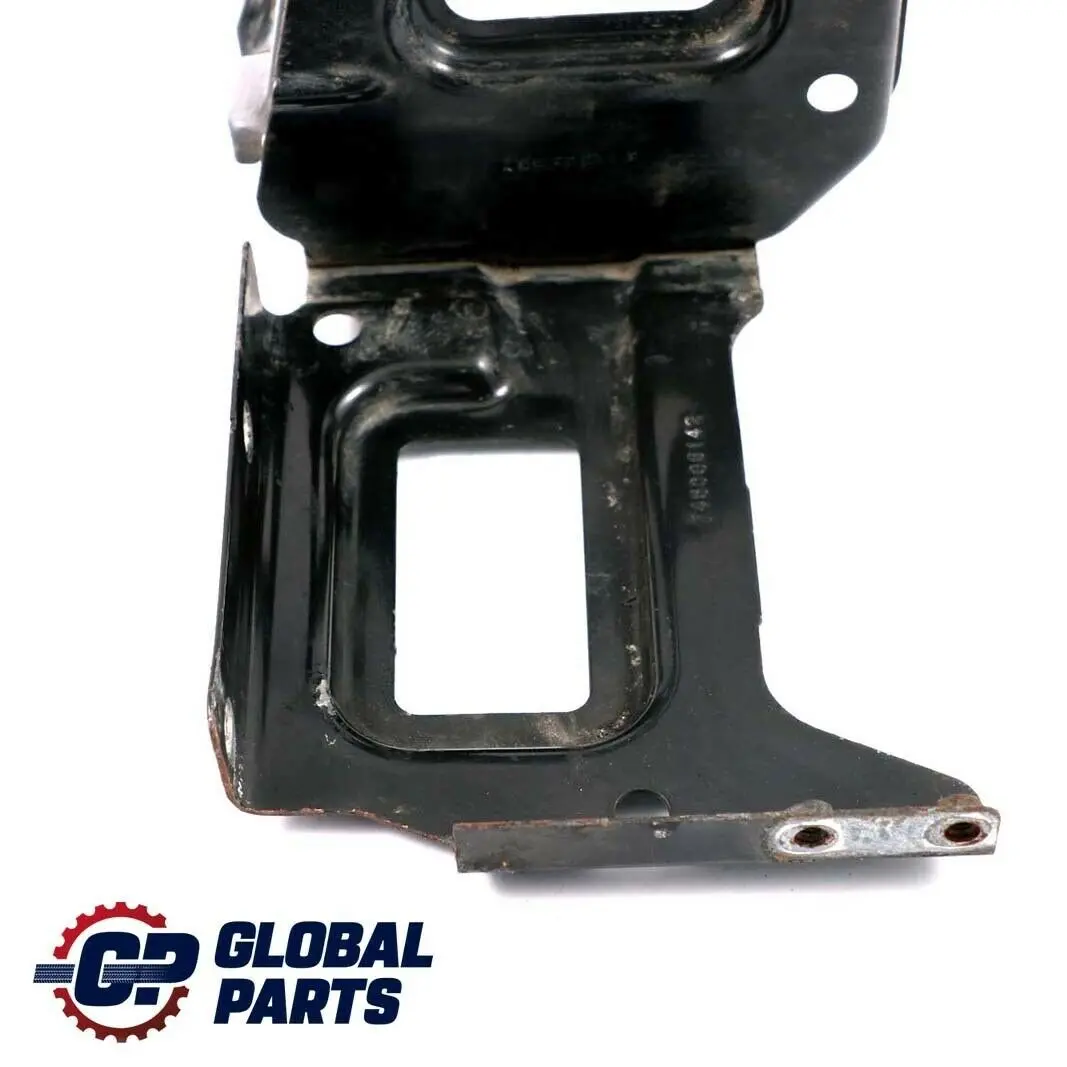 Mocowanie Uchwyt Reflektora Lewy Przód do BMW Z4 E85 E86 o numerze 7197211 BMW Z4 E85 E86 Mocowanie Uchwyt Reflektora Lewy Przód - SKU 7197211 - Numer Części 7197211