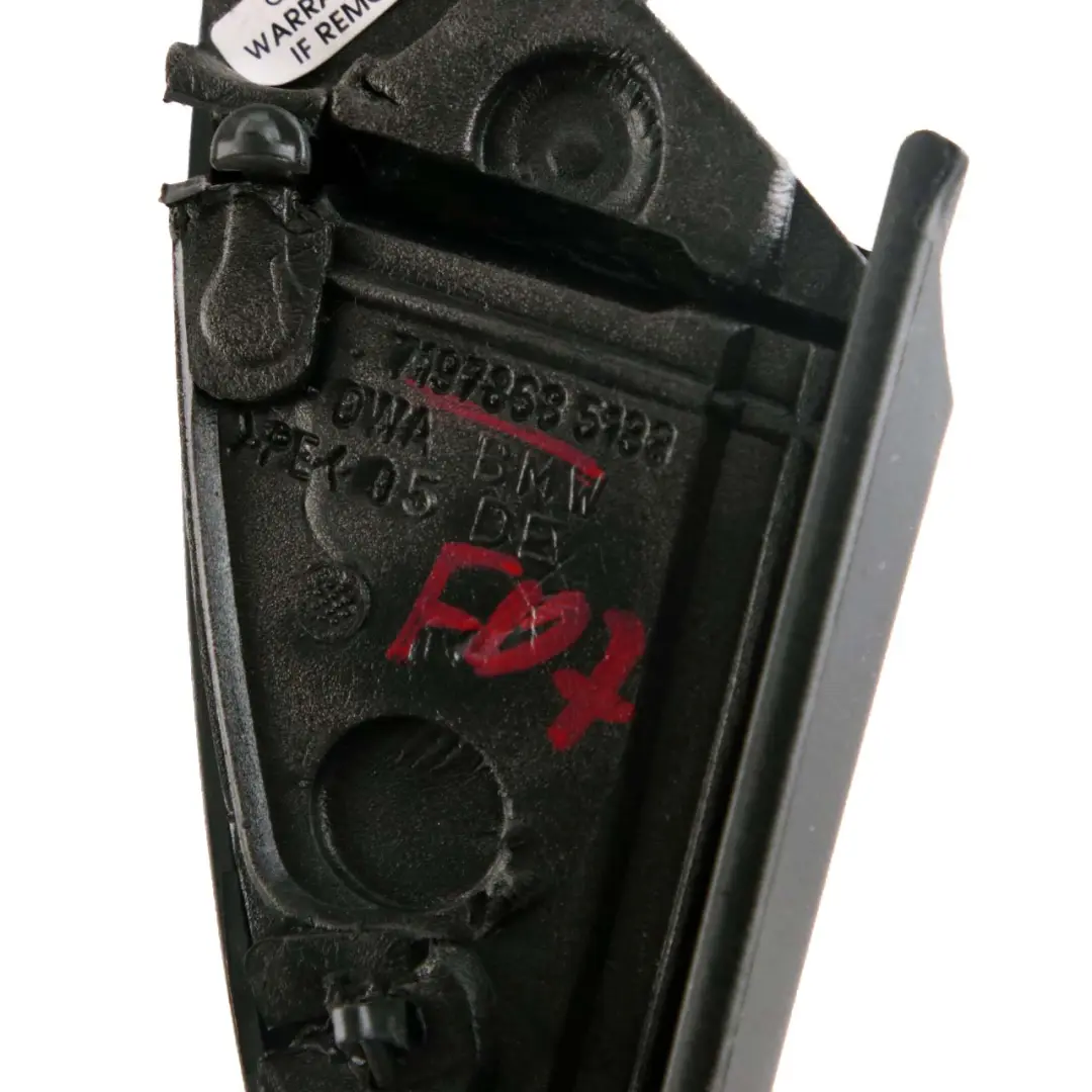 Sello Tapa Espejo Triángulo Sellado Interior Puerta Delantera Derecha para BMW F07 con número de pieza 7197868 BMW F07 Sello Tapa Espejo Triángulo Sellado Interior Puerta Delantera Derecha - SKU 7197868 - Número de pieza 7197868