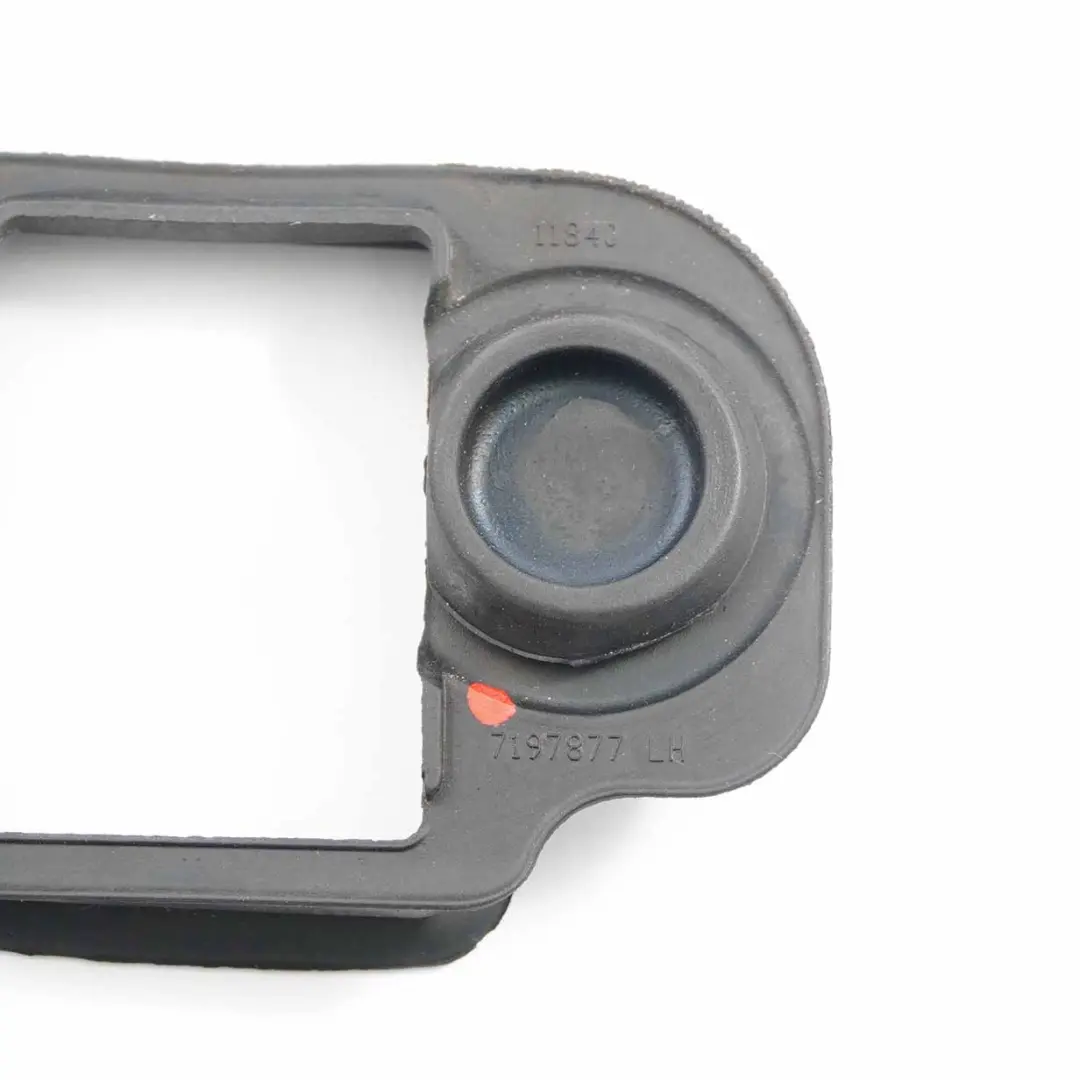 Junta Puerta Freno Sello Trasero Izquierdo GT Gran Turismo para BMW F07 con número de pieza 7197877 BMW F07 Junta Puerta Freno Sello Trasero Izquierdo GT Gran Turismo - SKU 7197877 - Número de pieza 7197877