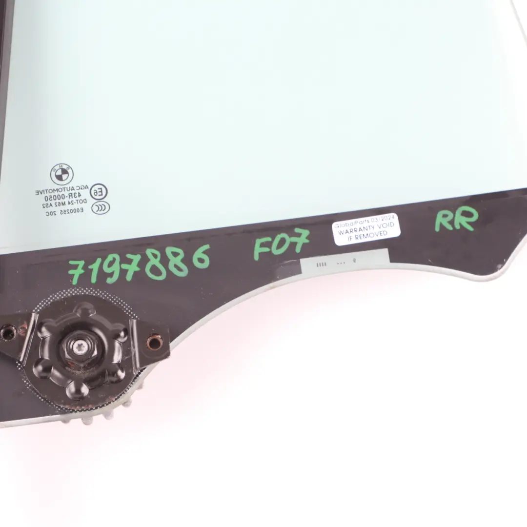 Vitre de porte arrière Vitre fixe Vitrage droit AS2 Vert pour BMW F07 GT à propos du numéro de pièce 7197886 BMW F07 GT Vitre de porte arrière Vitre fixe Vitrage droit AS2 Vert - SKU 7197886 - Numéro de pièce 7197886