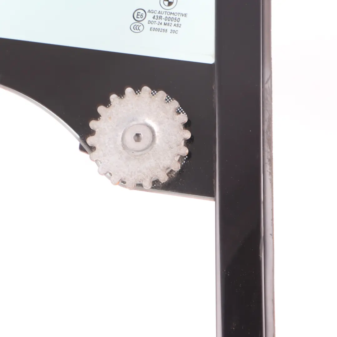 Window Rear Door Glass Fixed Window Right Glazing AS2 Green to BMW F07 GT with Part number 7197886 BMW F07 GT Window Rear Door Glass Fixed Window Right Glazing AS2 Green - SKU 7197886 - Part number 7197886