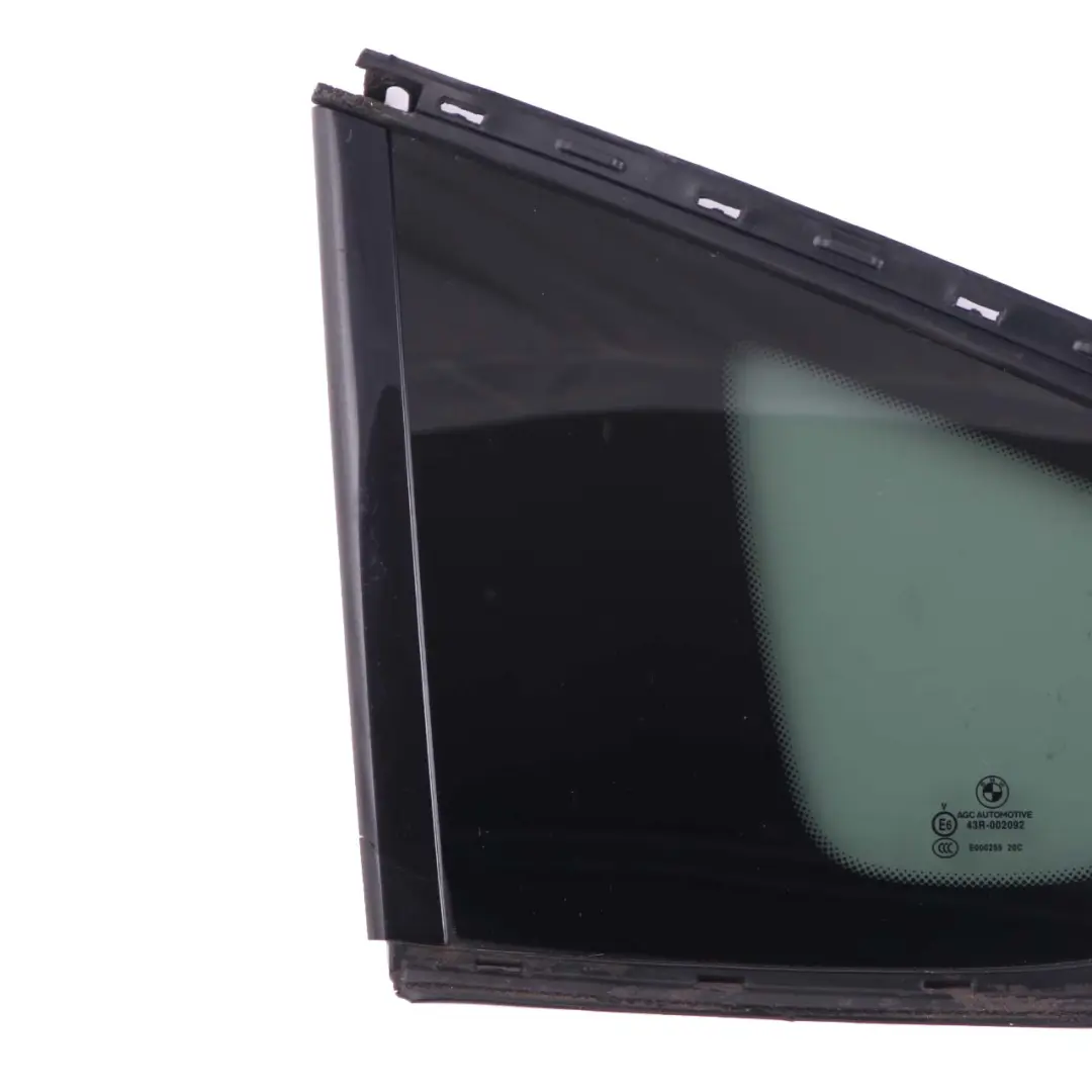 Cristal Lateral BMW F07 Verde Tintado Puerta Trasera Izquierda AS3 SSG para con número de pieza 7197901 Cristal Lateral BMW F07 Verde Tintado Puerta Trasera Izquierda AS3 SSG - SKU 7197901 - Número de pieza 7197901