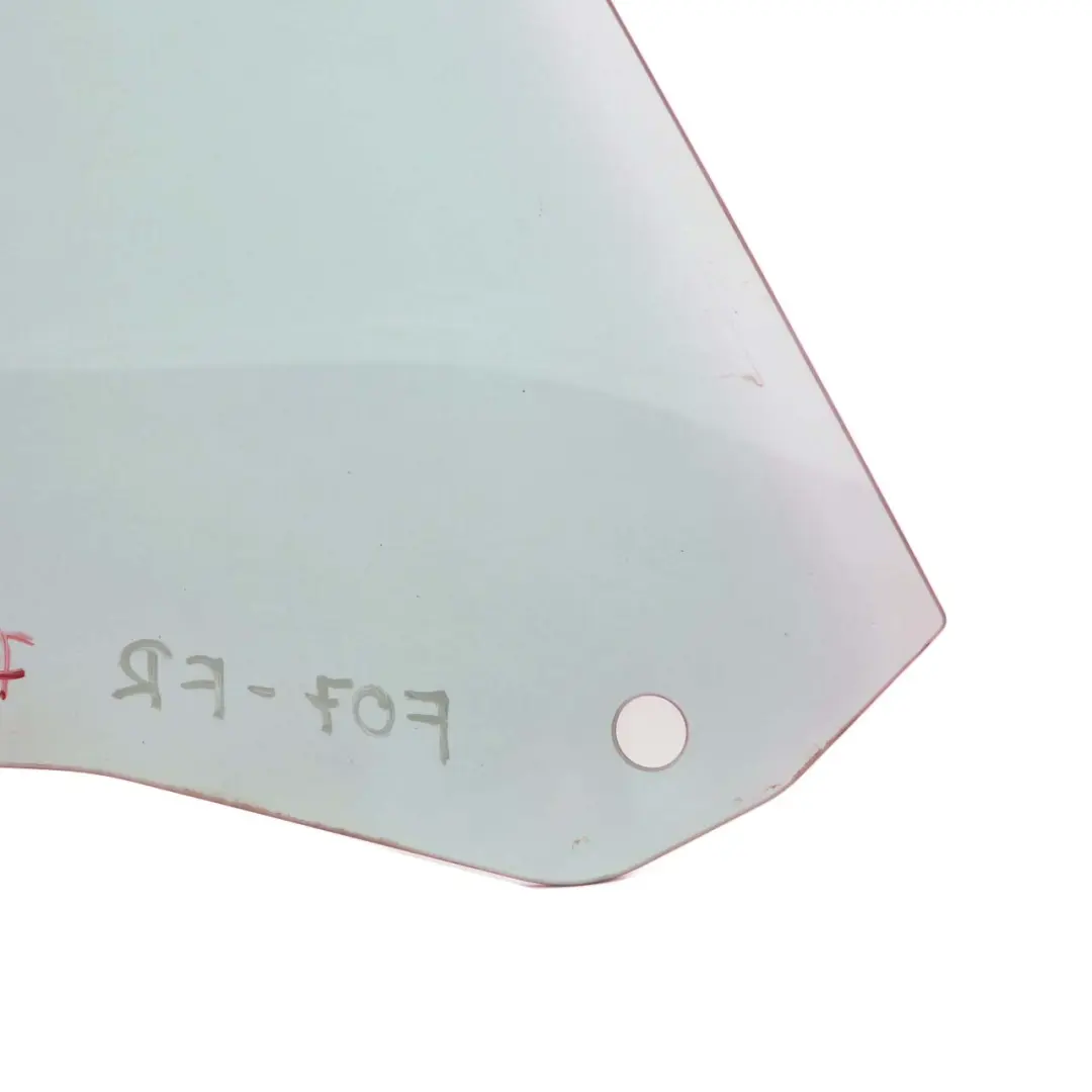 Szyba Drzwi Prawy Przód AS2 do BMW F07 GT o numerze 7197910 BMW F07 GT Szyba Drzwi Prawy Przód AS2 - SKU 7197910 - Numer Części 7197910