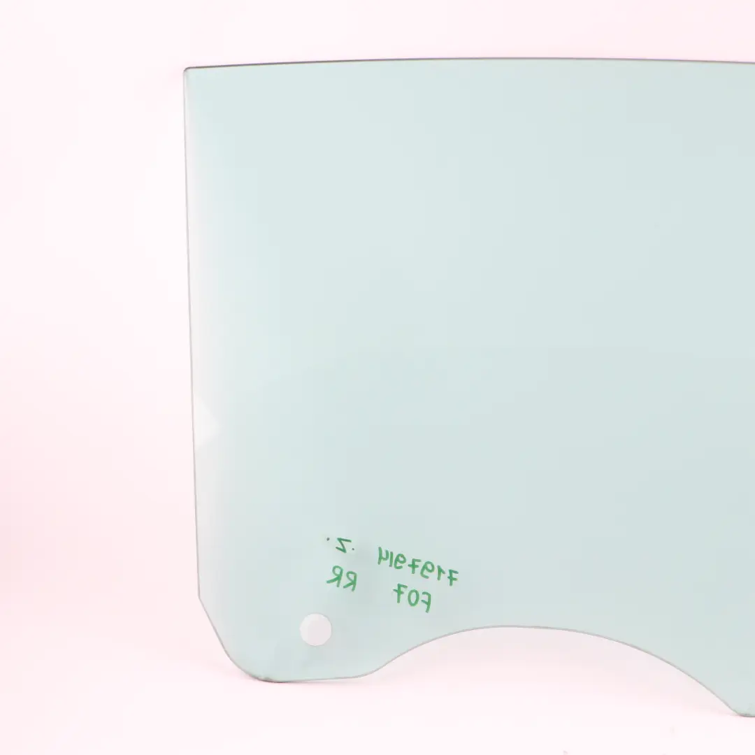 Puerta Trasera Ventana Lateral Derecha Acristalamiento AS2 Verde para BMW F07 con número de pieza 7197914 BMW F07 Puerta Trasera Ventana Lateral Derecha Acristalamiento AS2 Verde - SKU 7197914 - Número de pieza 7197914