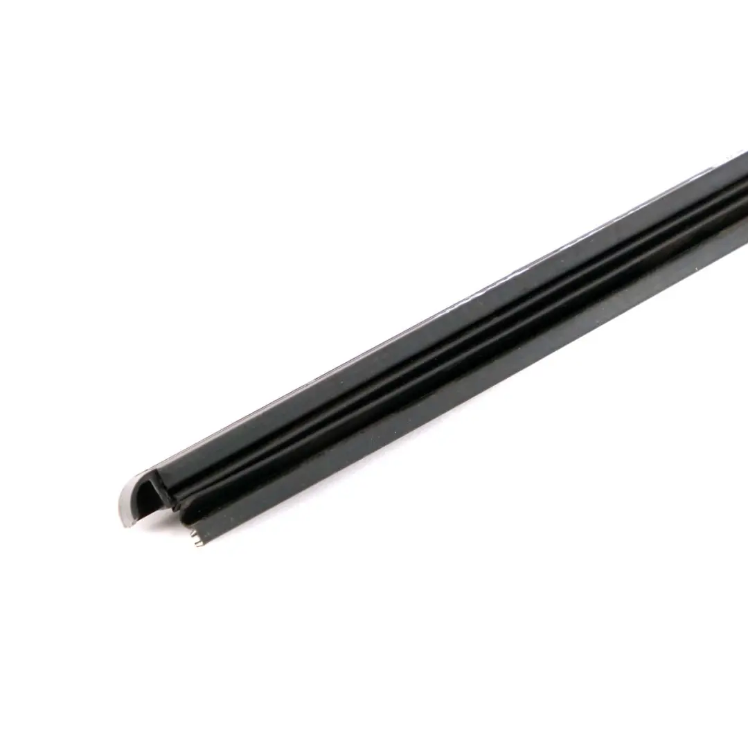 Rubber Boot Sunroof Roof Cover Trim Strip Right O/S to BMW E60 E65 with Part number 7198135 BMW E60 E65 Rubber Boot Sunroof Roof Cover Trim Strip Right O/S - SKU 7198135 - Part number 7198135