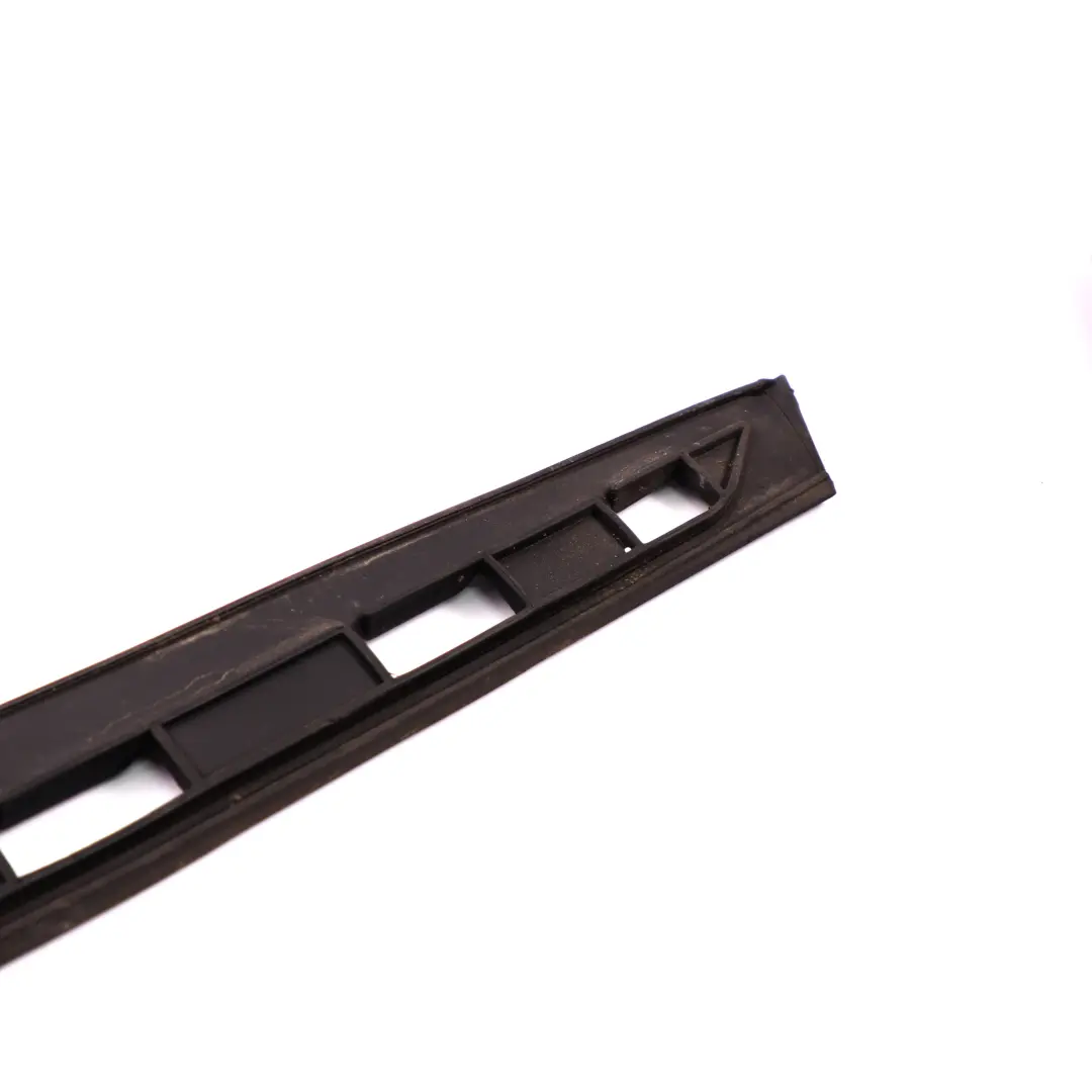 Pianka Uszczelka Wygłuszenie Słupka Prawa do MINI R57 o numerze 7198508 MINI R57 Pianka Uszczelka Wygłuszenie Słupka Prawa - SKU 7198508 - Numer Części 7198508