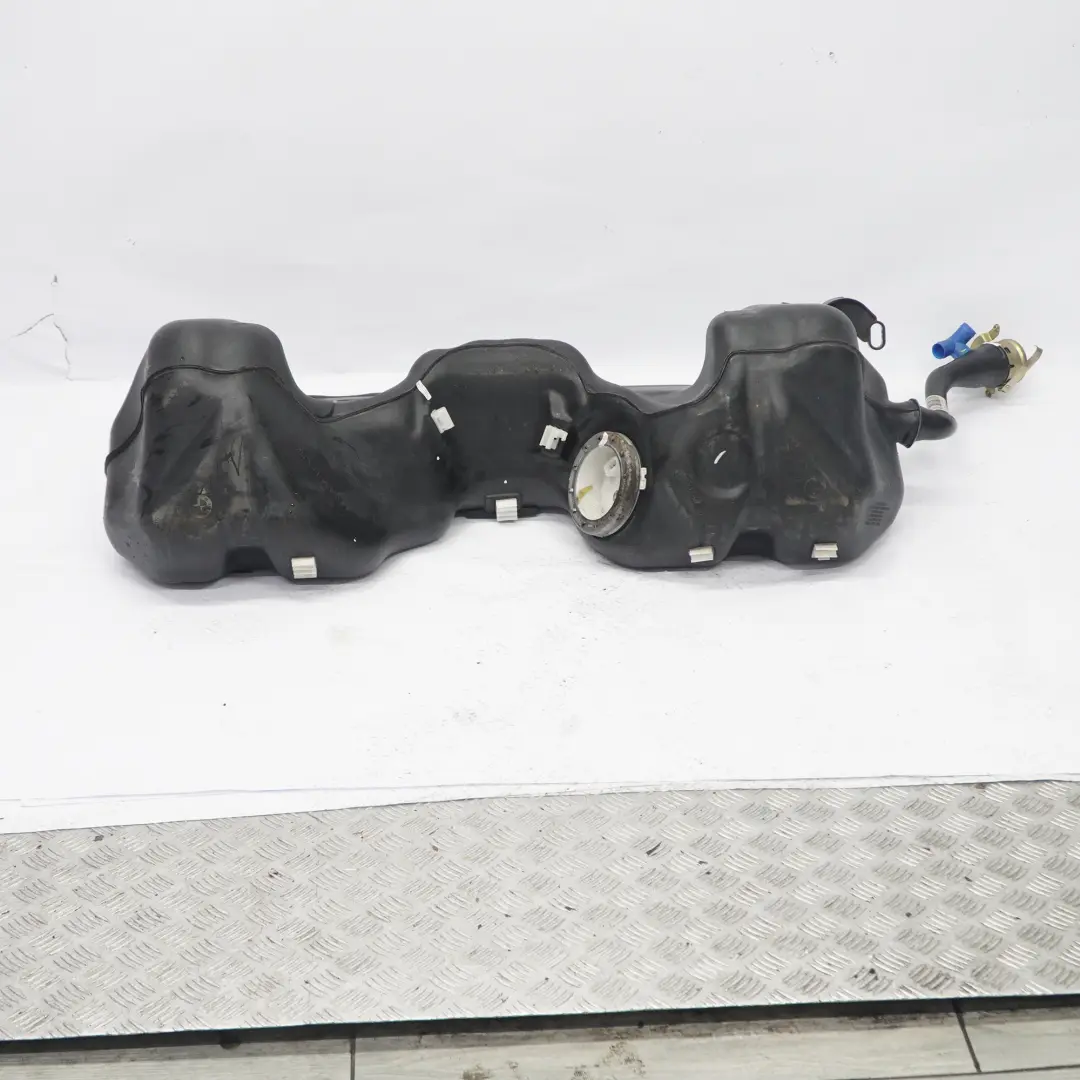 Tanque de Combustible Completo Con Bomba Gasolina 6757920 para BMW Z4 E85 Convertible con número de pieza 7198750 BMW Z4 E85 Convertible Tanque de Combustible Completo Con Bomba Gasolina 6757920 - SKU 7198750-1 - Número de pieza 7198750
