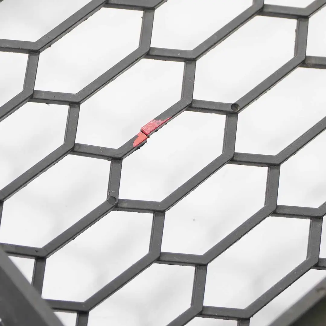 Griglia Centro Aperto Paraurti Anteriore Griglia 7891392 per BMW E90 E91 LCI con numero di parte 7198906 BMW E90 E91 LCI Griglia Centro Aperto Paraurti Anteriore Griglia 7891392 - SKU 7198906-2 - Numero di parte 7198906