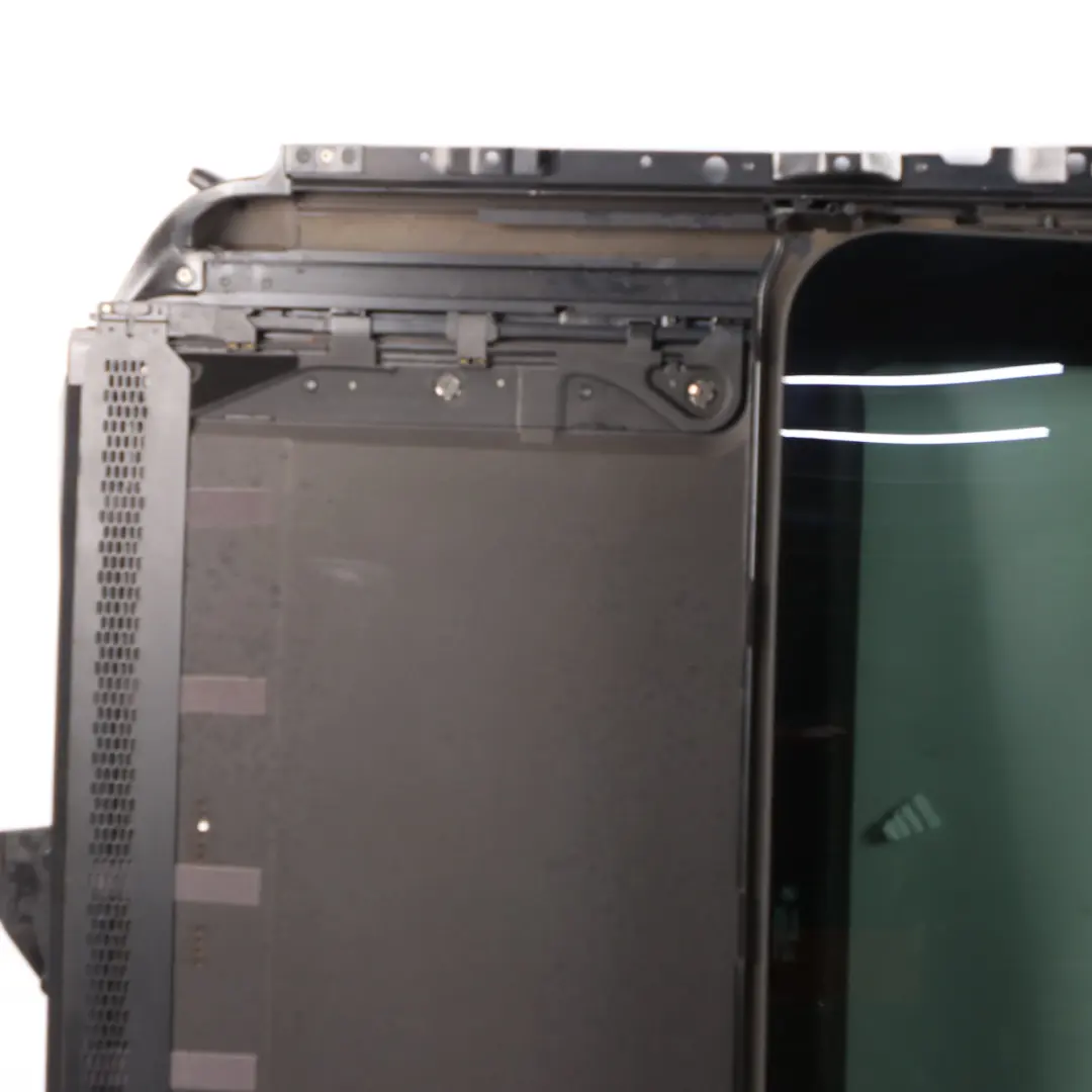Panoramic Sunroof BMW E61 Touring Complete Sliding Glass Roof Unit Black to with Part number 7198980 Panoramic Sunroof BMW E61 Touring Complete Sliding Glass Roof Unit Black - SKU 7198980 - Part number 7198980