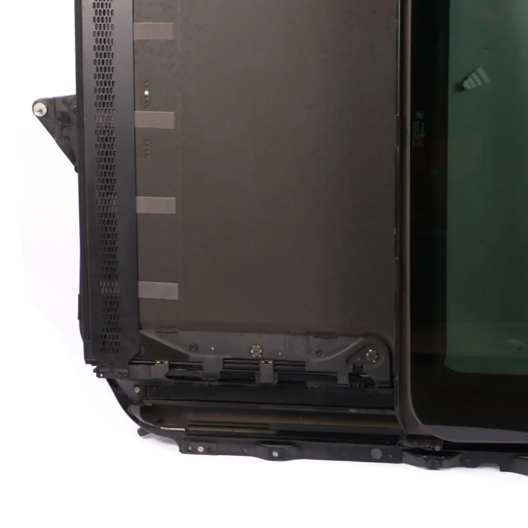 Panoramic Sunroof BMW E61 Touring Complete Sliding Glass Roof Unit Black to with Part number 7198980 Panoramic Sunroof BMW E61 Touring Complete Sliding Glass Roof Unit Black - SKU 7198980 - Part number 7198980