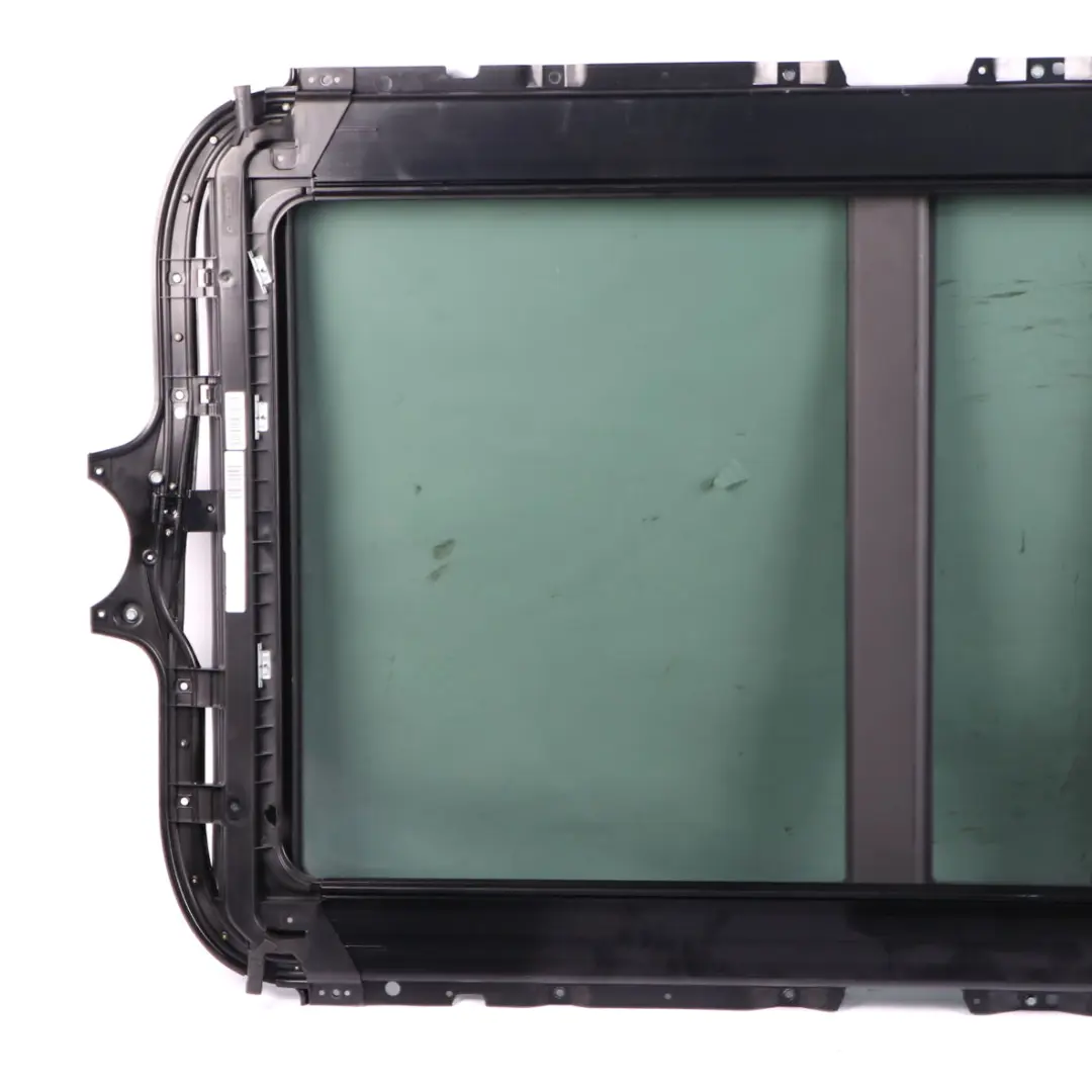 Panoramic Sunroof BMW E61 Touring Complete Sliding Glass Roof Unit Black to with Part number 7198980 Panoramic Sunroof BMW E61 Touring Complete Sliding Glass Roof Unit Black - SKU 7198980 - Part number 7198980