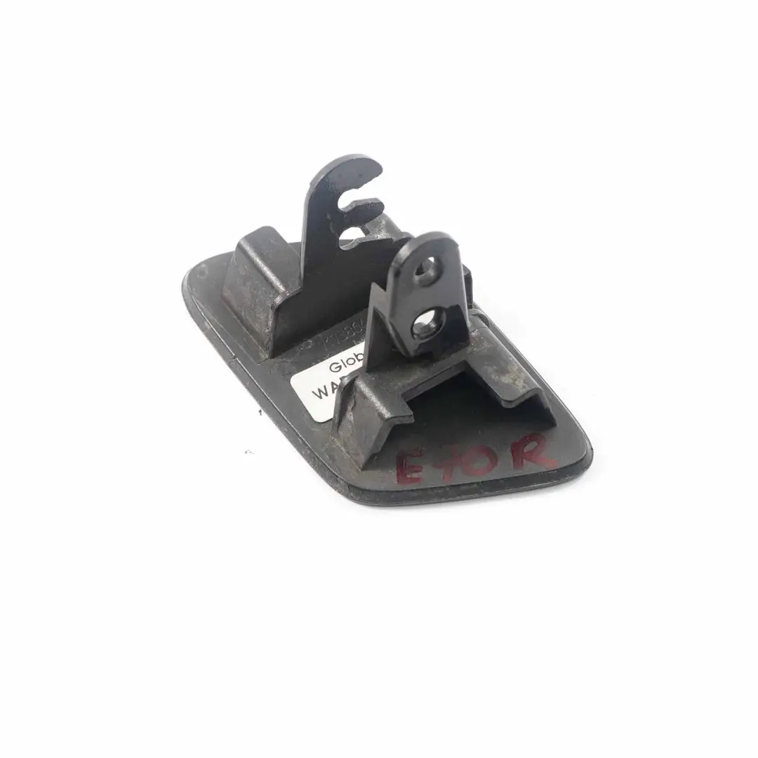 Copertura ugello lavafari anteriore destro Nero Zaffiro 475 per BMW X5 E70 con numero di parte 7199142 BMW X5 E70 Copertura ugello lavafari anteriore destro Nero Zaffiro 475 - SKU 7199142-BS - Numero di parte 7199142