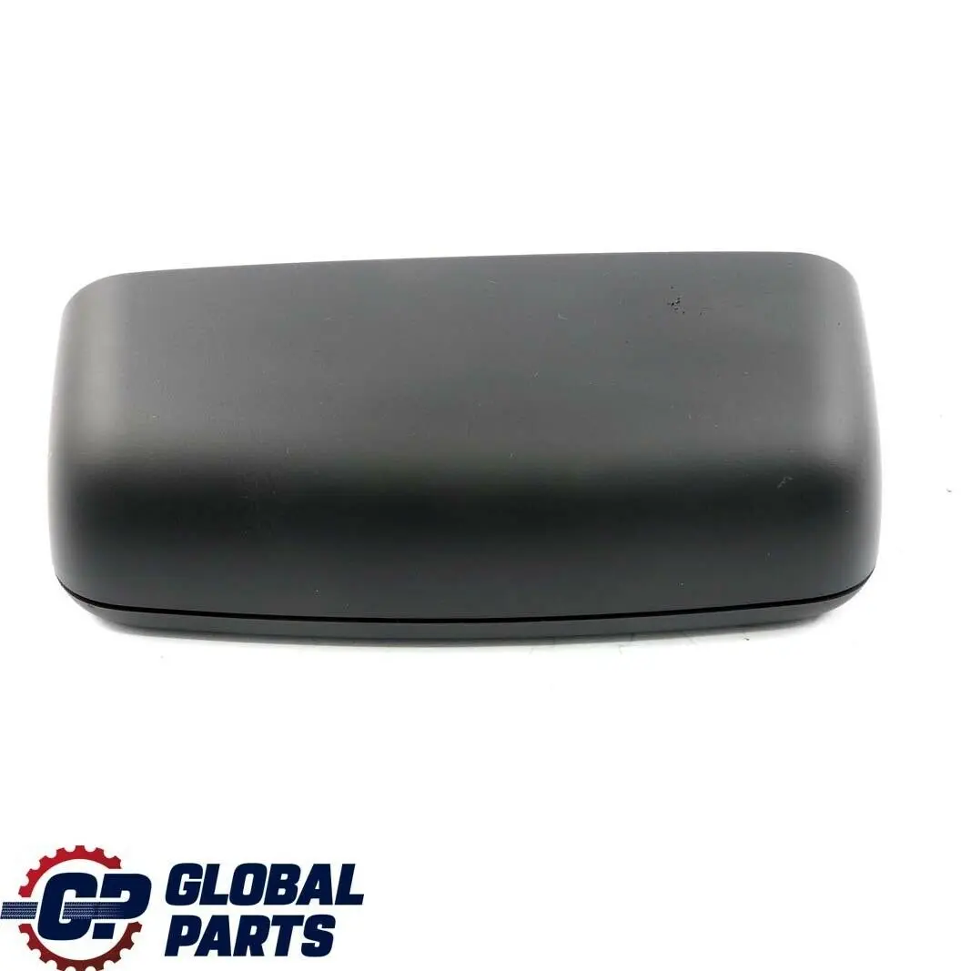 Embellecedor Panel Proteccion Antivuelco Delantero Izquierdo 7164823 para BMW E88 con número de pieza 7199201 BMW E88 Embellecedor Panel Proteccion Antivuelco Delantero Izquierdo 7164823 - SKU 7199201 - Número de pieza 7199201