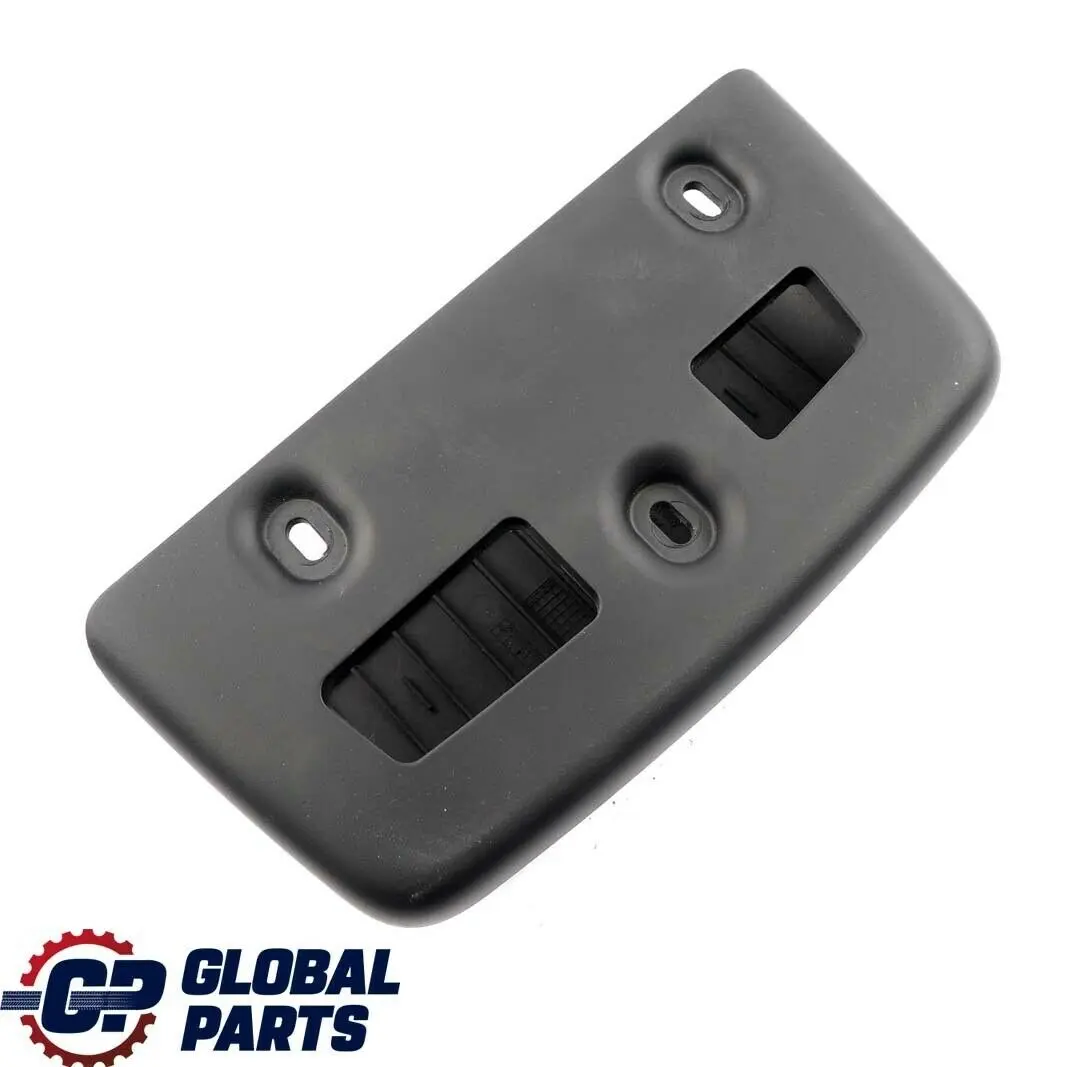 Embellecedor Panel Proteccion Antivuelco Delantero Derecho 7164824 para BMW E88 con número de pieza 7199202 BMW E88 Embellecedor Panel Proteccion Antivuelco Delantero Derecho 7164824 - SKU 7199202 - Número de pieza 7199202
