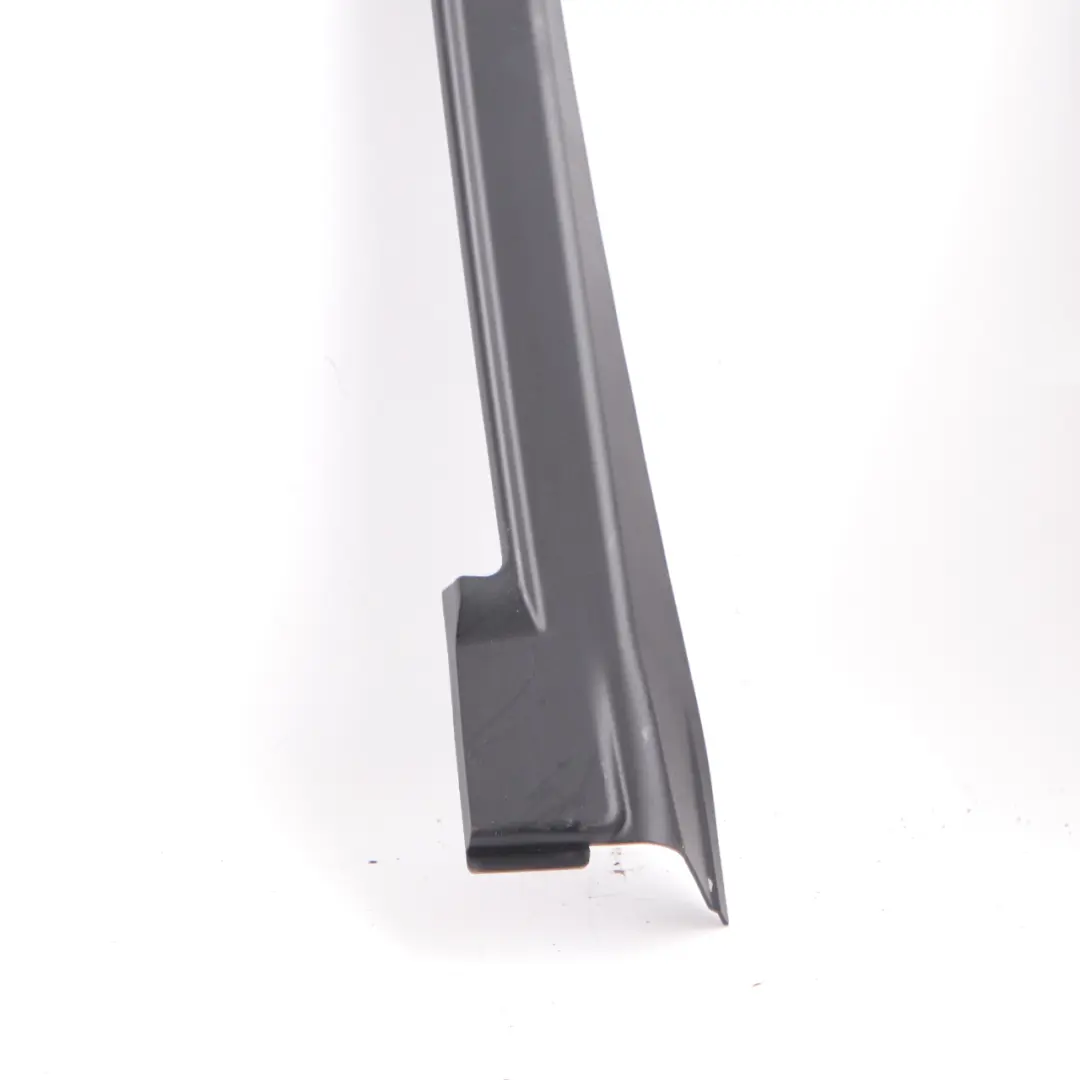 Garniture fenêtre Cadre porte Baguette noire arrière gauche pour BMW F11 Touring à propos du numéro de pièce 7199313 BMW F11 Touring Garniture fenêtre Cadre porte Baguette noire arrière gauche - SKU 7199313 - Numéro de pièce 7199313