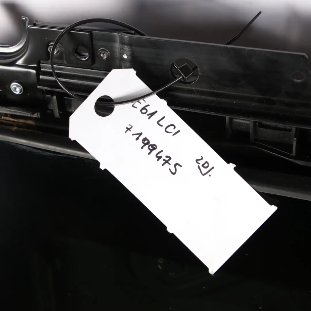 Panoramic Sunroof BMW E61 Touring Complete Sliding Glass Roof Unit Creambeige to with Part number 7199475 Panoramic Sunroof BMW E61 Touring Complete Sliding Glass Roof Unit Creambeige - SKU 7199475 - Part number 7199475