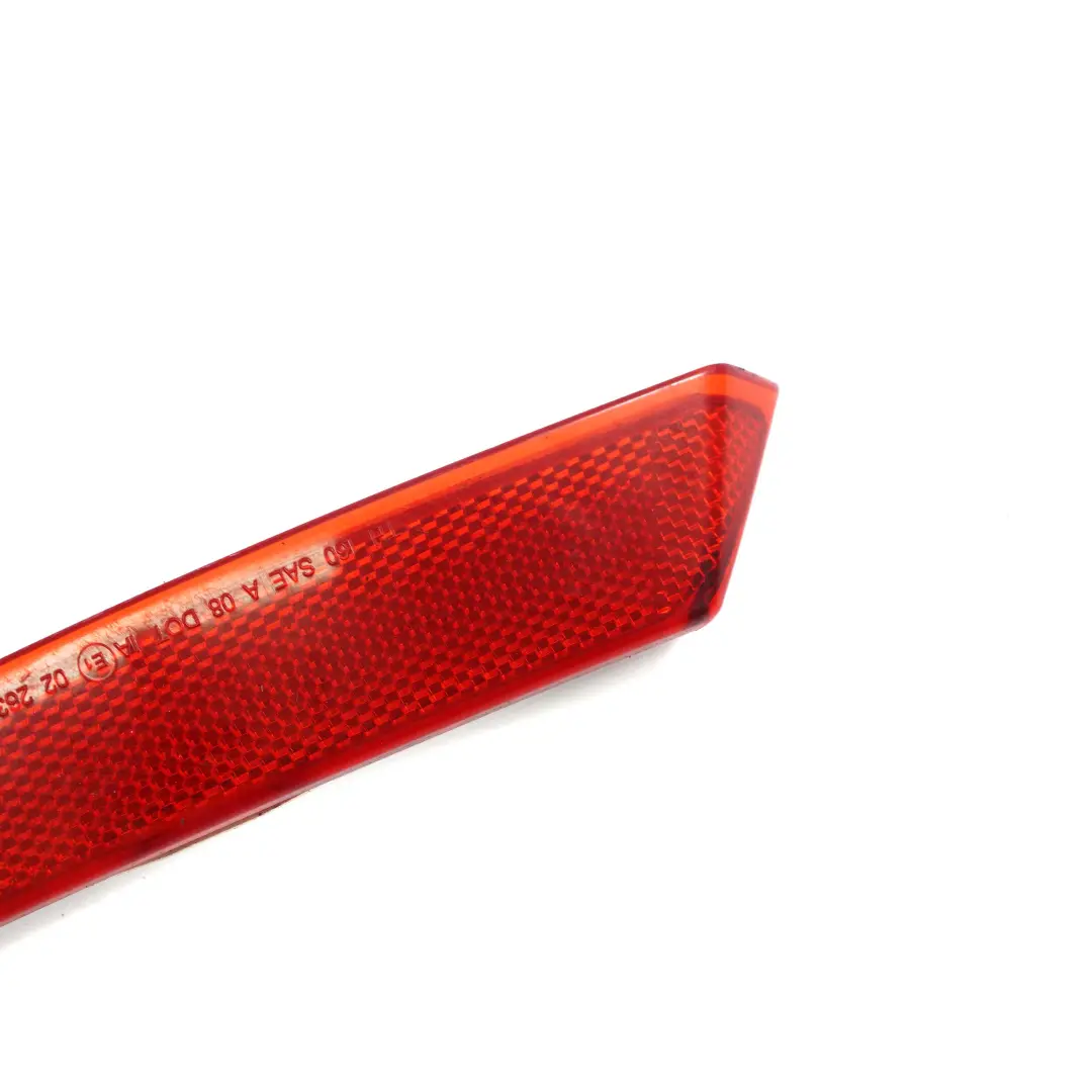 Lampada Riflettore BMW F07 Gt Paraurti Posteriore Destro Riflesso Rosso per con numero di parte 7199648 Lampada Riflettore BMW F07 Gt Paraurti Posteriore Destro Riflesso Rosso - SKU 7199648 - Numero di parte 7199648