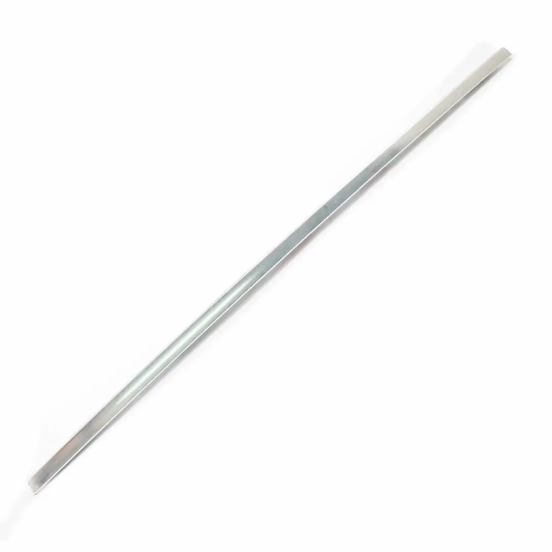 Couverture Fenetre Haut Porte Arriere Droite Chrome pour BMW F11 à propos du numéro de pièce 7199782 BMW F11 Couverture Fenetre Haut Porte Arriere Droite Chrome - SKU 7199782 - Numéro de pièce 7199782