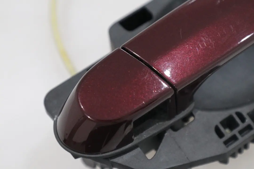 Complete Grab Handle Right Door Rear O/S Barberarot Red to BMW 3 Series E90 E91 with Part number 7199840 BMW 3 Series E90 E91 Complete Grab Handle Right Door Rear O/S Barberarot Red - SKU 7199840-BAR - Part number 7199840