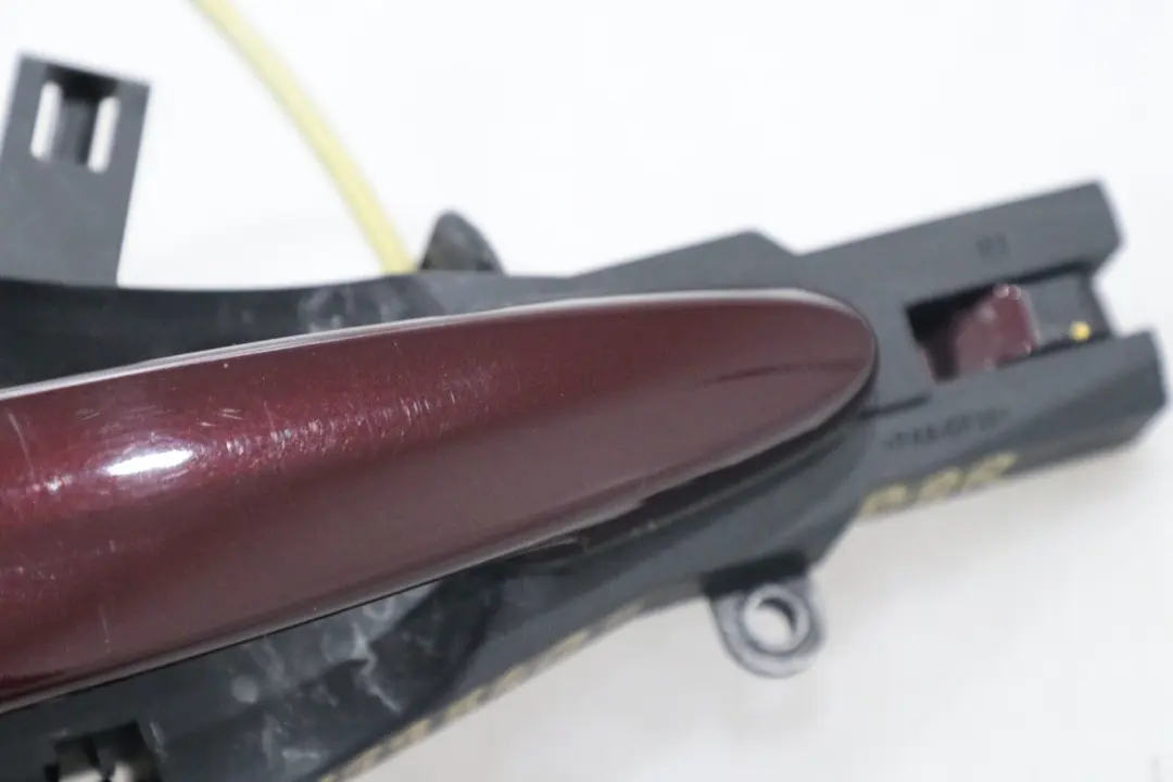 Complete Grab Handle Right Door Rear O/S Barberarot Red to BMW 3 Series E90 E91 with Part number 7199840 BMW 3 Series E90 E91 Complete Grab Handle Right Door Rear O/S Barberarot Red - SKU 7199840-BAR - Part number 7199840