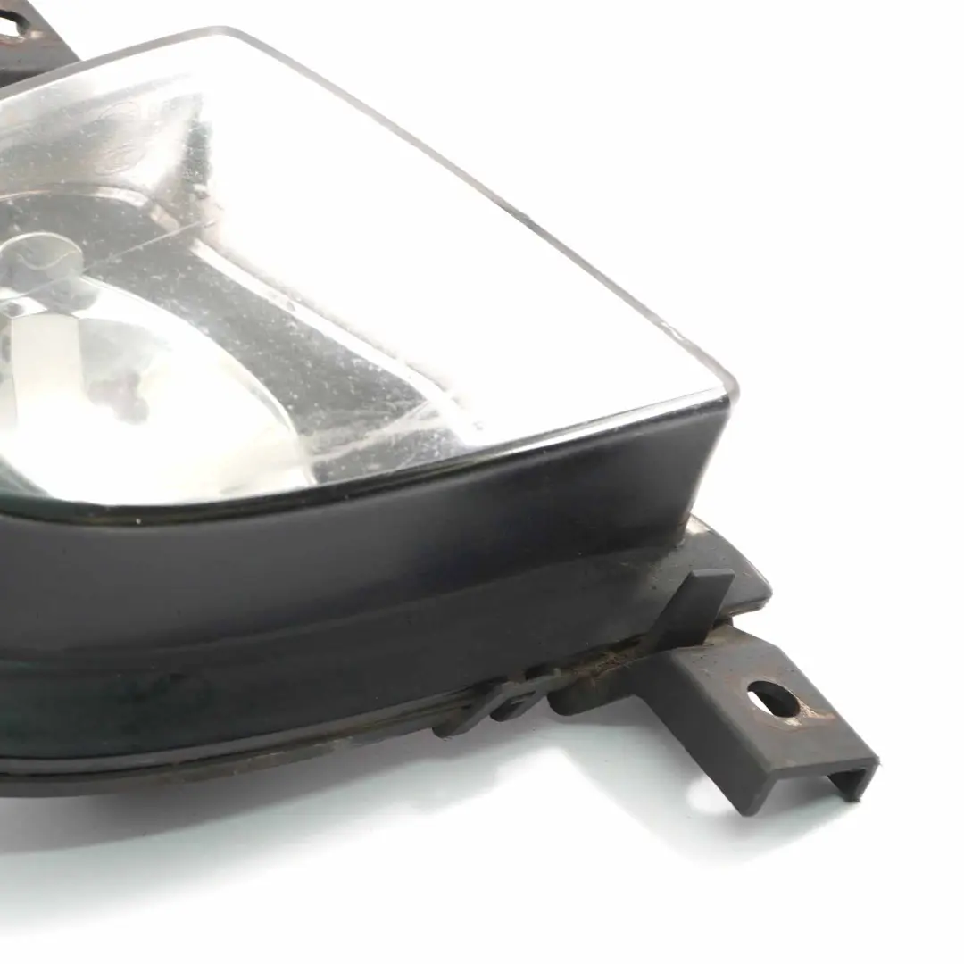 Phares Antibrouillard Lampe avant Droit pour BMW E90 E91 LCI à propos du numéro de pièce 7199894 BMW E90 E91 LCI Phares Antibrouillard Lampe avant Droit - SKU 7199894-1 - Numéro de pièce 7199894