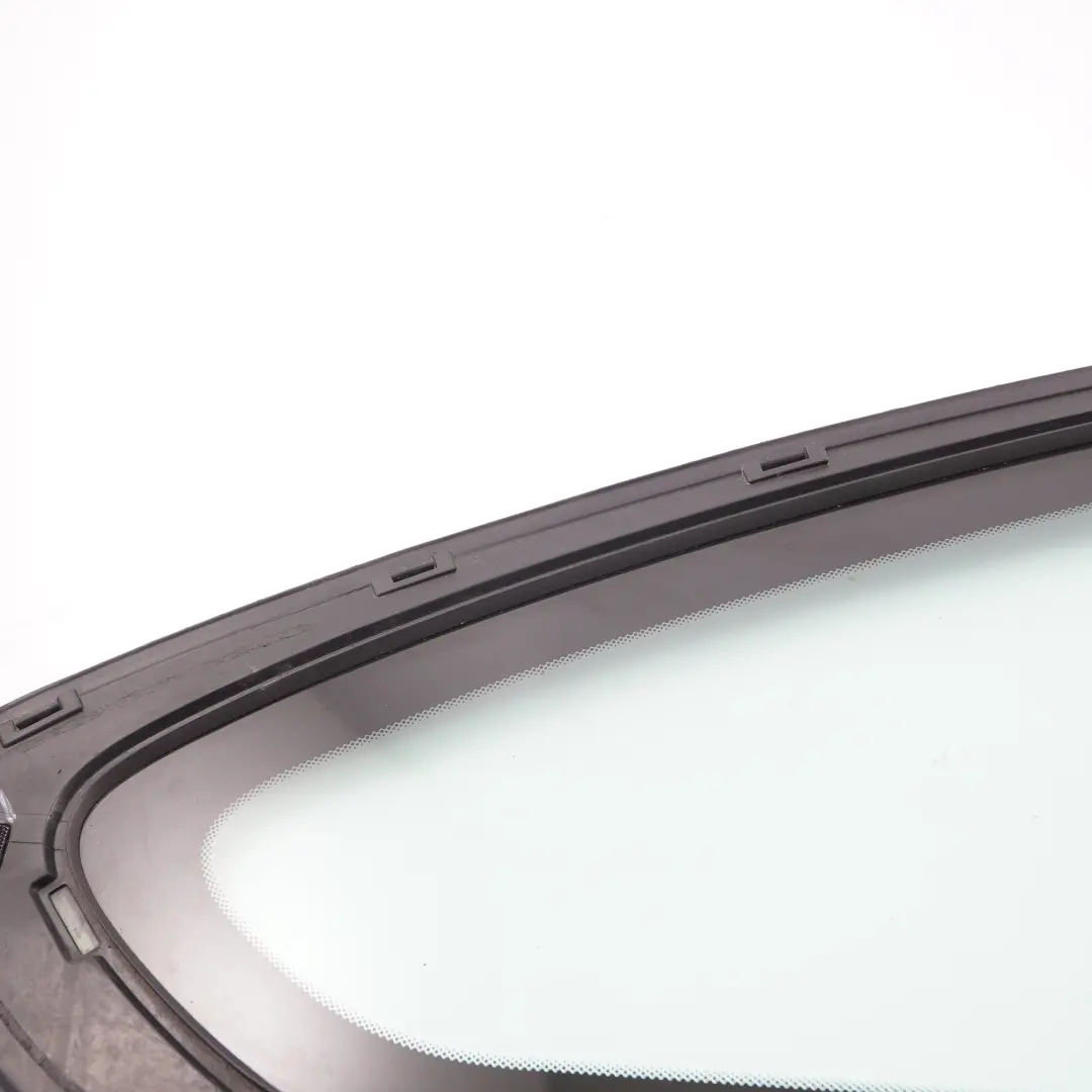 Side Window Quarter Glass Rear Right O/S Glazing Green AS2 to BMW F13 with Part number 7199950 BMW F13 Side Window Quarter Glass Rear Right O/S Glazing Green AS2 - SKU 7199950 - Part number 7199950