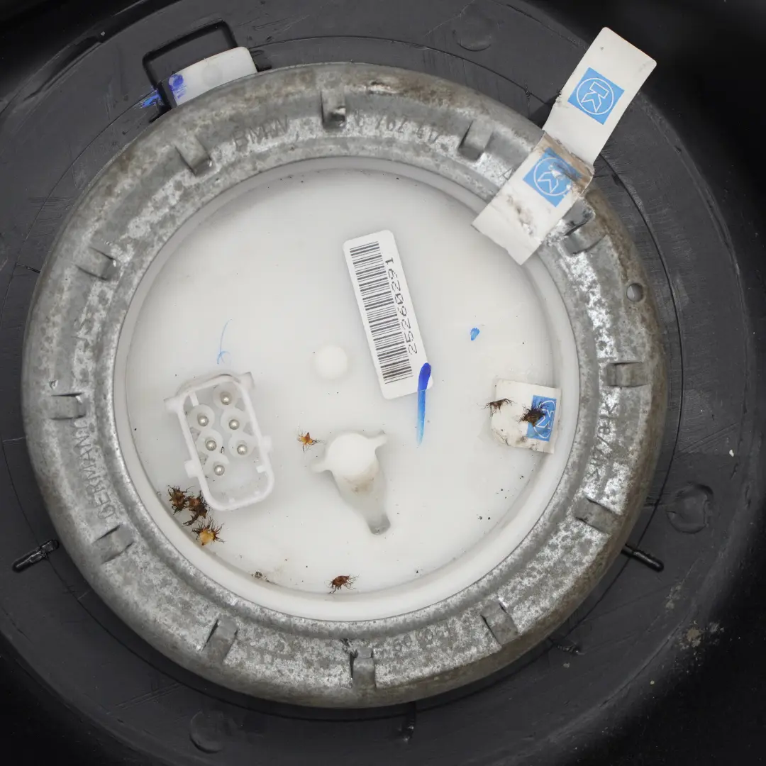 Complete Fuel Tank Pipe Pump Diesel 520d 525d 530d to BMW 5 E61 Touring with Part number 7200084 BMW 5 E61 Touring Complete Fuel Tank Pipe Pump Diesel 520d 525d 530d - SKU 7200084-1 - Part number 7200084