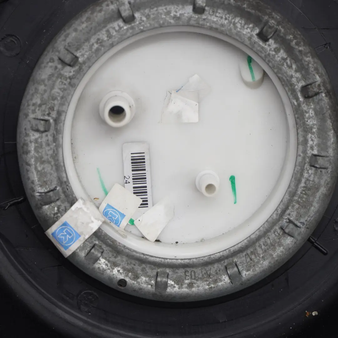 *BMW 5 Reihe E61 Touring Kompletter Kraftstofftank Diesel 520d 525d 530d für mit Teilenummer 7200084 *BMW 5 Reihe E61 Touring Kompletter Kraftstofftank Diesel 520d 525d 530d - SKU 7200084-1 - Teilenummer 7200084