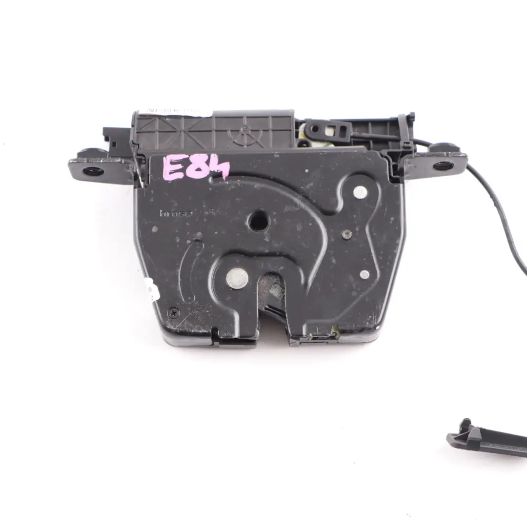 Couvercle coffre Housse hayon Verrouillage coffre Loquet para BMW X1 E84 F31 con número de pieza 7200511 BMW X1 E84 F31 Couvercle coffre Housse hayon Verrouillage coffre Loquet - SKU 7200511-1 - Número de pieza 7200511