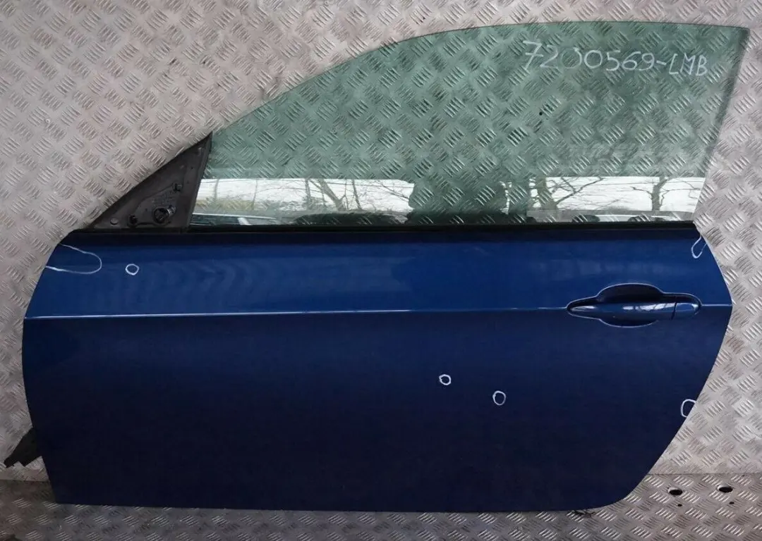 £BMW 3 Series E92 E93 Door Front Left N/S Le Mans Blau Metallic - 381 to with Part number 7200569 £BMW 3 Series E92 E93 Door Front Left N/S Le Mans Blau Metallic - 381 - SKU 7200569-LMB - Part number 7200569