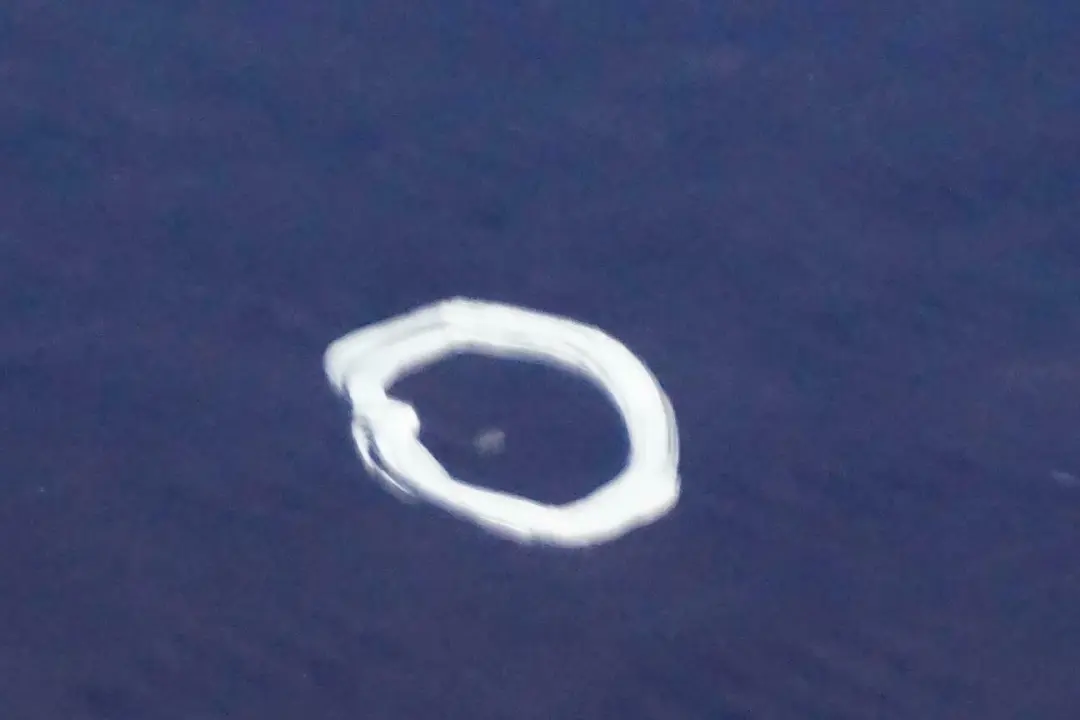  £BMW 3 Series E92 E93 Door Front Left N/S Le Mans Blau Metallic - 381 - SKU 7200569-LMB - Part number 7200569