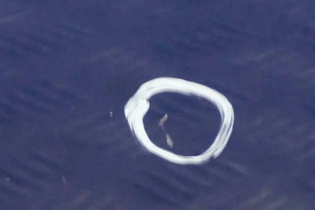  £BMW 3 Series E92 E93 Door Front Left N/S Le Mans Blau Metallic - 381 - SKU 7200569-LMB - Part number 7200569