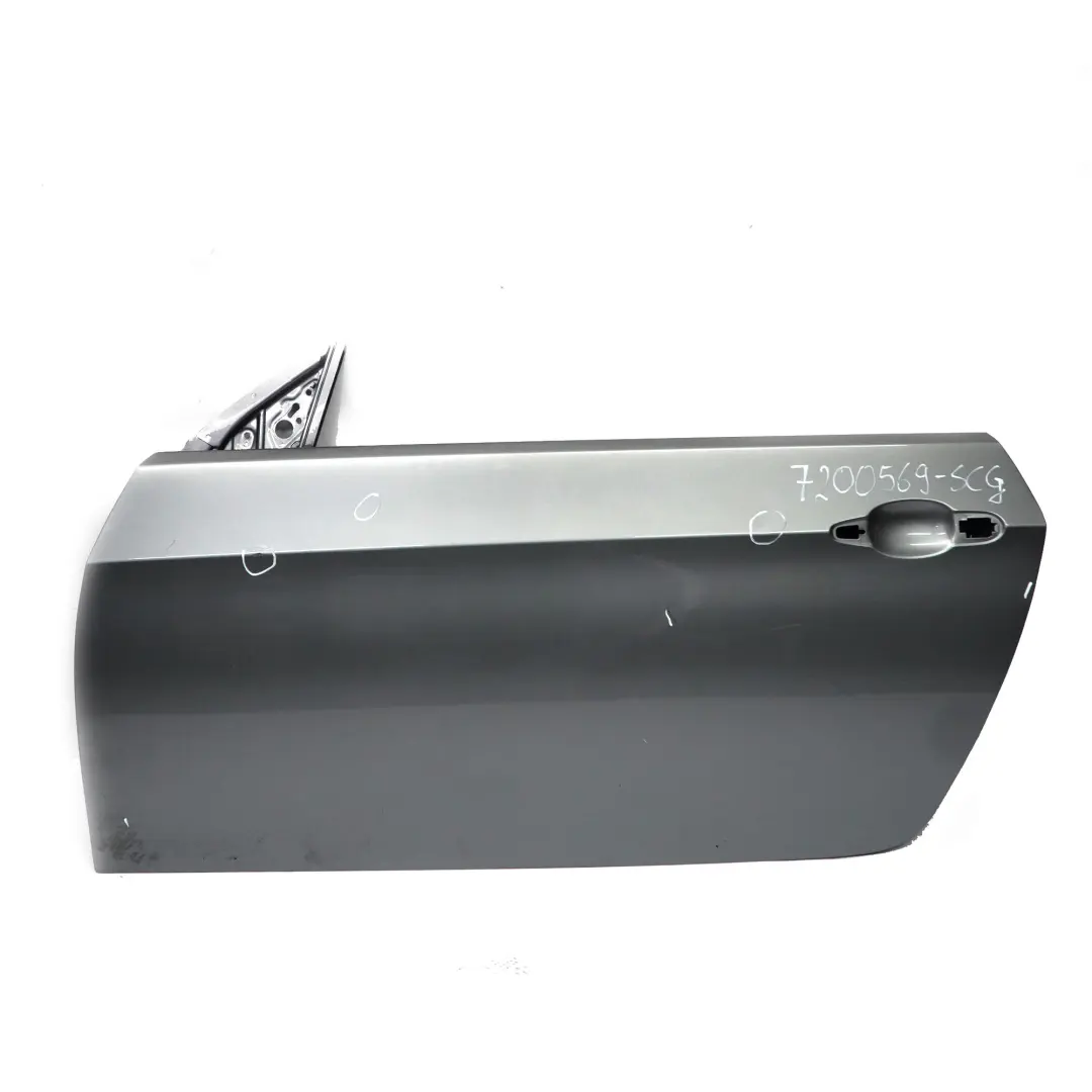 Drzwi Lewe Przednie Spacegrau Szary Metalik - A52 do BMW E92 E93 o numerze 7200569 BMW E92 E93 Drzwi Lewe Przednie Spacegrau Szary Metalik - A52 - SKU 7200569-SCG - Numer Części 7200569