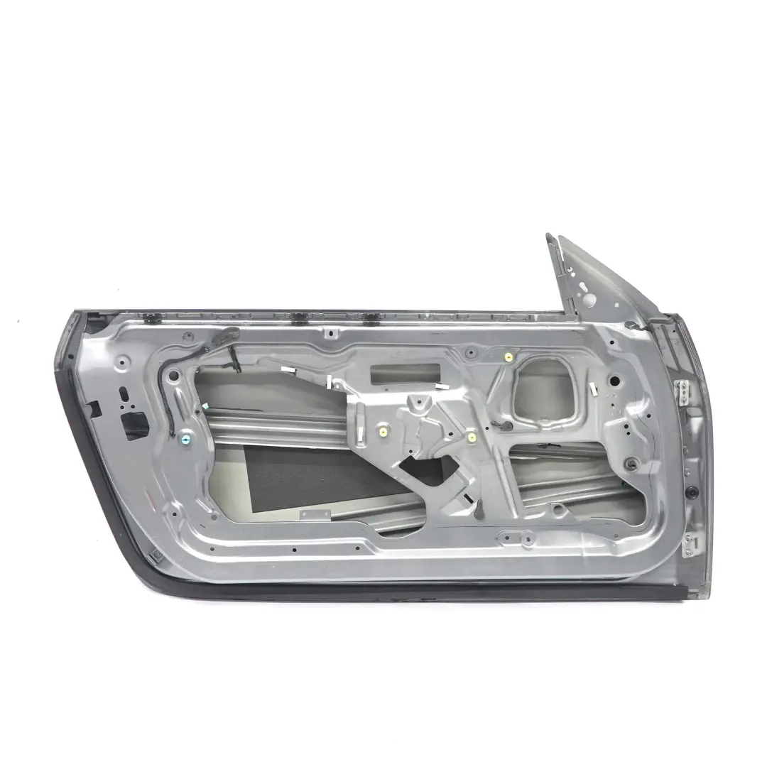 Drzwi Lewe Przednie Spacegrau Szary Metalik - A52 do BMW E92 E93 o numerze 7200569 BMW E92 E93 Drzwi Lewe Przednie Spacegrau Szary Metalik - A52 - SKU 7200569-SCG - Numer Części 7200569