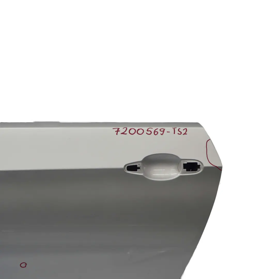 Door Front Left N/S Titansilber Titan Silver Metallic - 354 to BMW 3 E92 E93 with Part number 7200569 BMW 3 E92 E93 Door Front Left N/S Titansilber Titan Silver Metallic - 354 - SKU 7200569-TS2 - Part number 7200569
