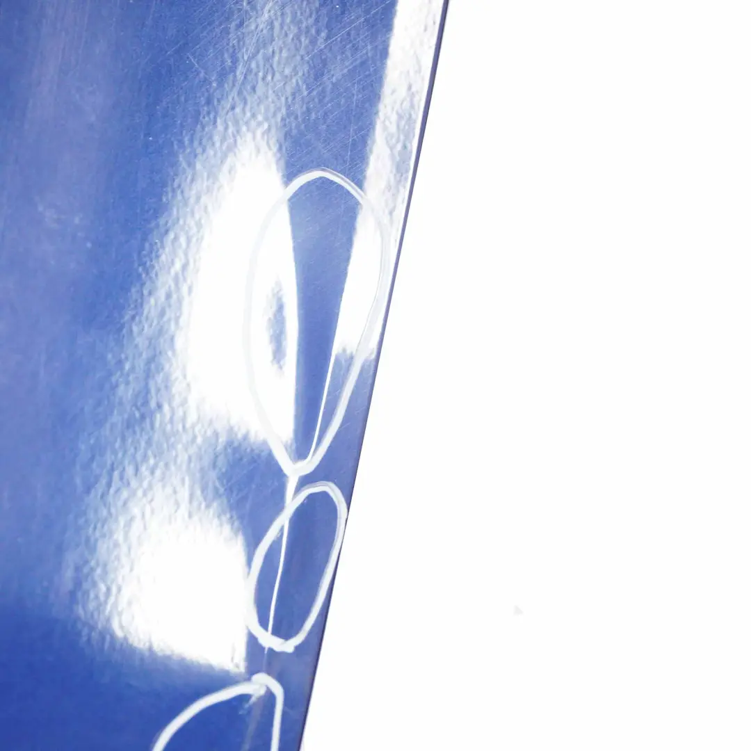 Tür Vorne Rechts Le Mans Blau Metallic - 381 für BMW E92 E93 mit Teilenummer 7200570 BMW E92 E93 Tür Vorne Rechts Le Mans Blau Metallic - 381 - SKU 7200570-LMB - Teilenummer 7200570