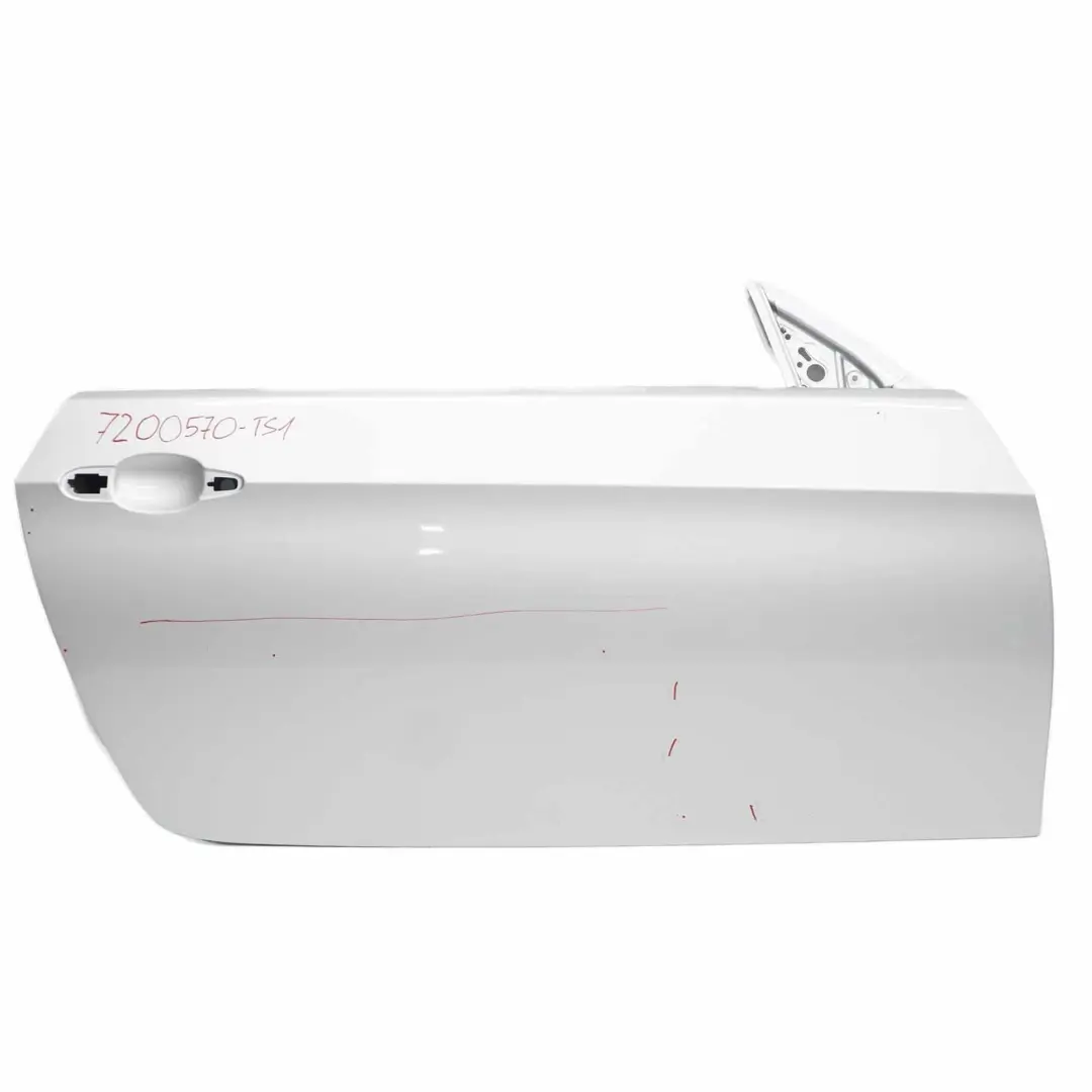 Puerta Delantera Derecha Titansilber Titan Silver Metallic - 354 para BMW E92 E93 con número de pieza 7200570 BMW E92 E93 Puerta Delantera Derecha Titansilber Titan Silver Metallic - 354 - SKU 7200570-TS1 - Número de pieza 7200570