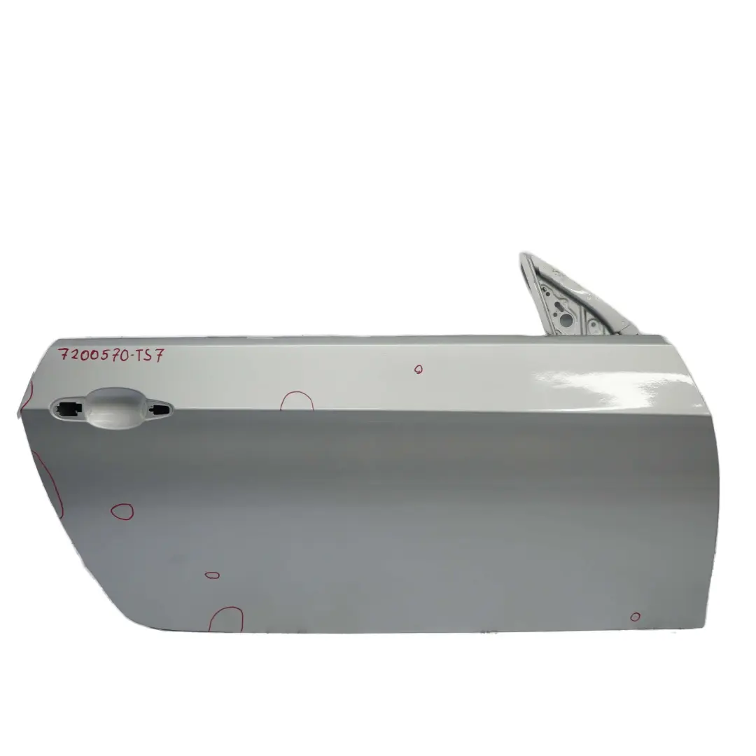 Drzwi Prawe Przednie Titansilber 354 do BMW E92 E93 o numerze 7200570 BMW E92 E93 Drzwi Prawe Przednie Titansilber 354 - SKU 7200570-TS7 - Numer Części 7200570