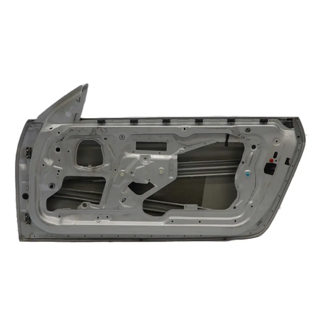 Tür Vorne Rechts Titansilber Titan Silber Metallic - 354 für BMW 3 er E92 E93 mit Teilenummer 7200570 BMW 3 er E92 E93 Tür Vorne Rechts Titansilber Titan Silber Metallic - 354 - SKU 7200570-TS7 - Teilenummer 7200570