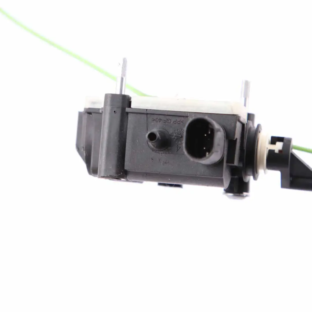 Siłownik Zamka Klapki Wlewu Paliwa do BMW F01 F02 F10 o numerze 7200674 BMW F01 F02 F10 Siłownik Zamka Klapki Wlewu Paliwa - SKU 7200674-1 - Numer Części 7200674