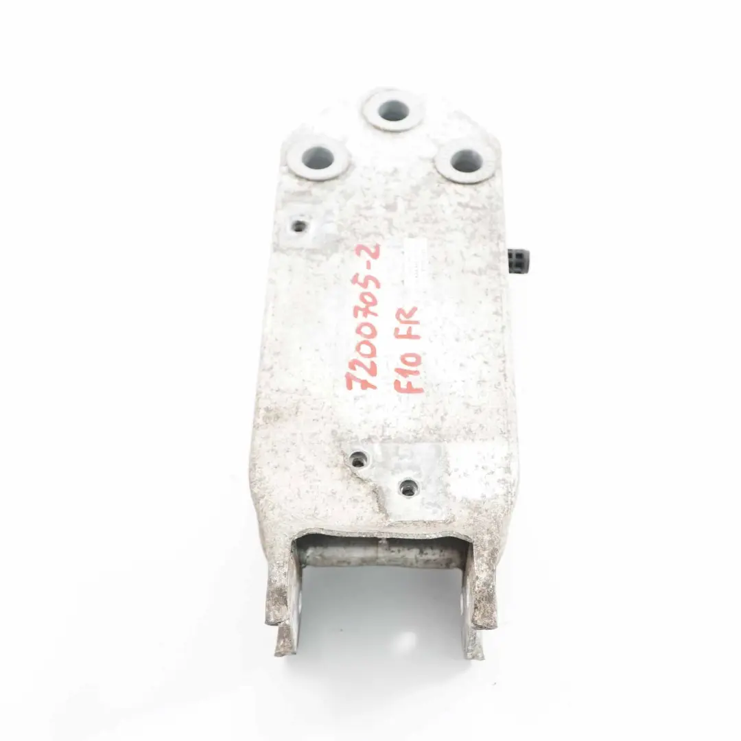Soporte de Parachoques Delantero Travesaño Derecho para BMW F10 F11 con número de pieza 7200705 BMW F10 F11 Soporte de Parachoques Delantero Travesaño Derecho - SKU 7200705-2 - Número de pieza 7200705