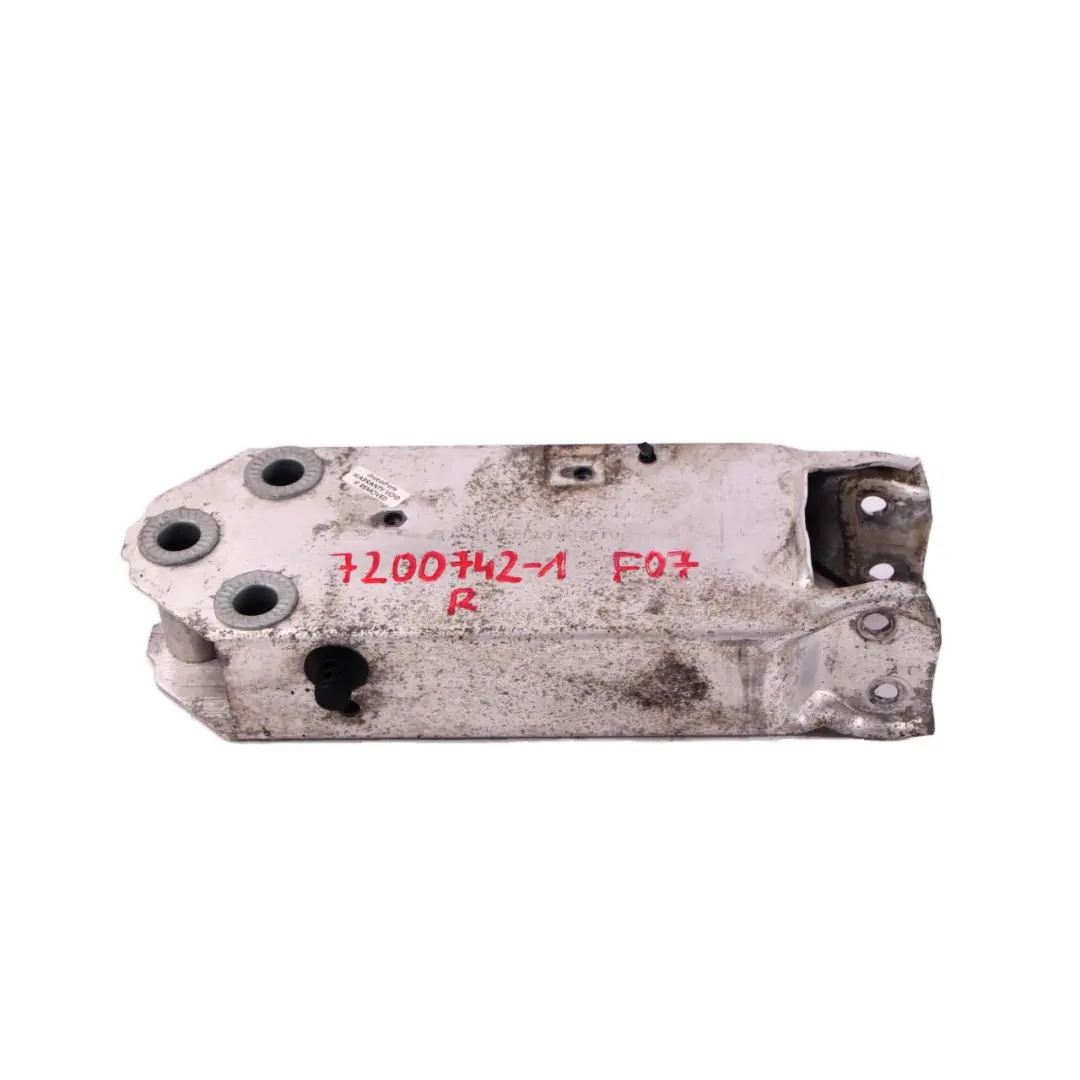 BMW 5 Series F07 GT Front Bumper Right O/S Carrier Cross Member Holder - SKU 7200742-1 - Part number 7200742